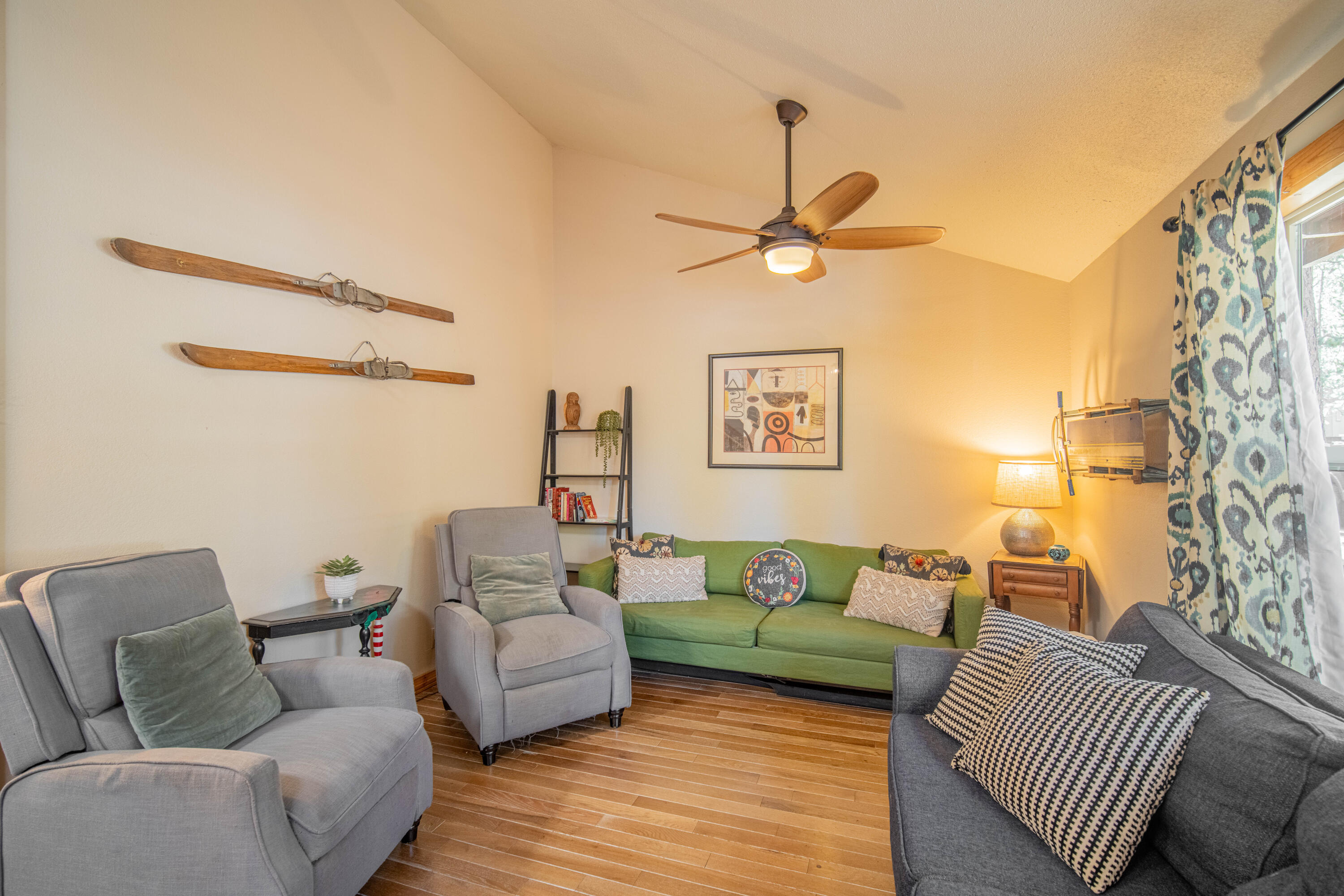 57008 Antelope Lane, 4