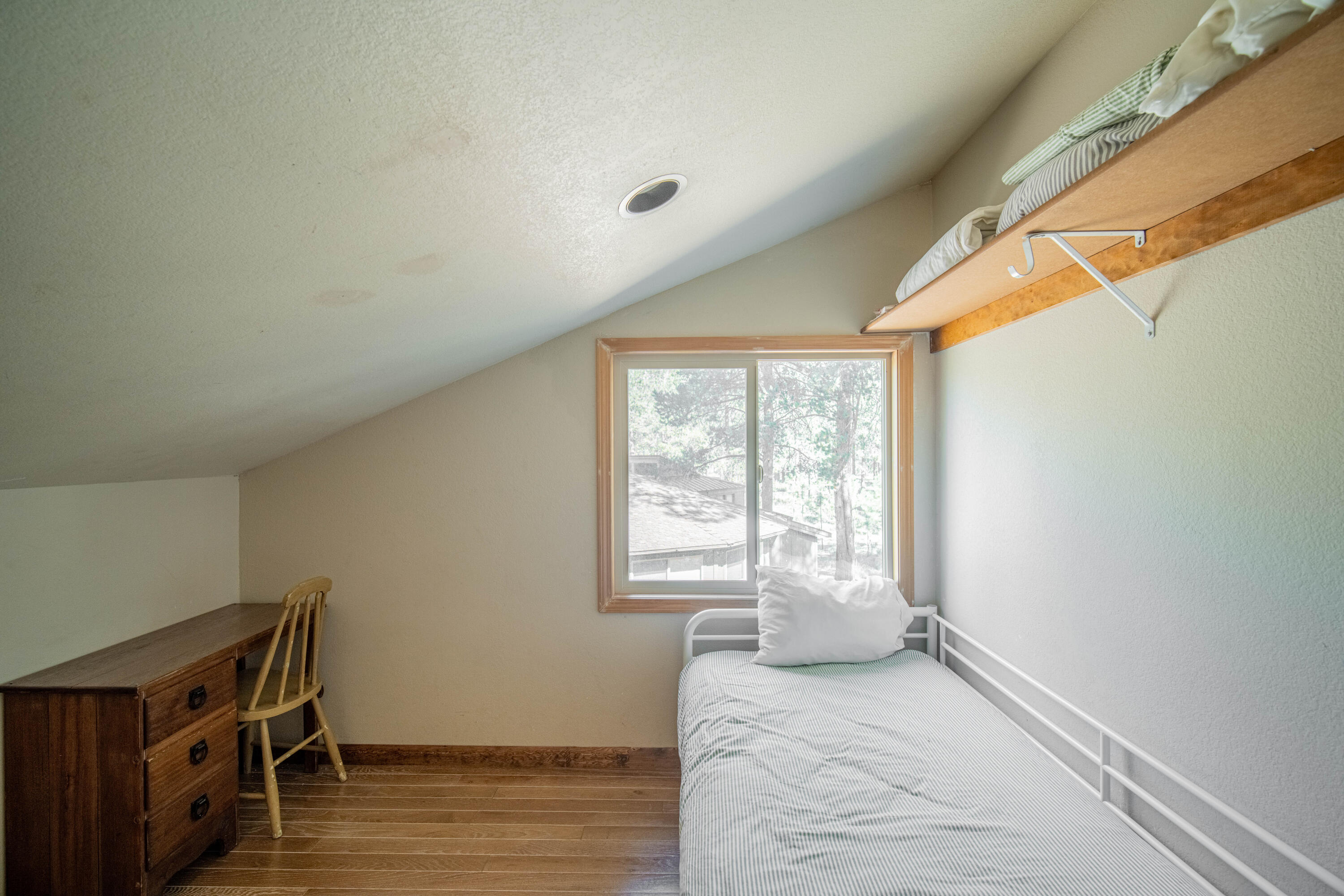 57008 Antelope Lane, 4