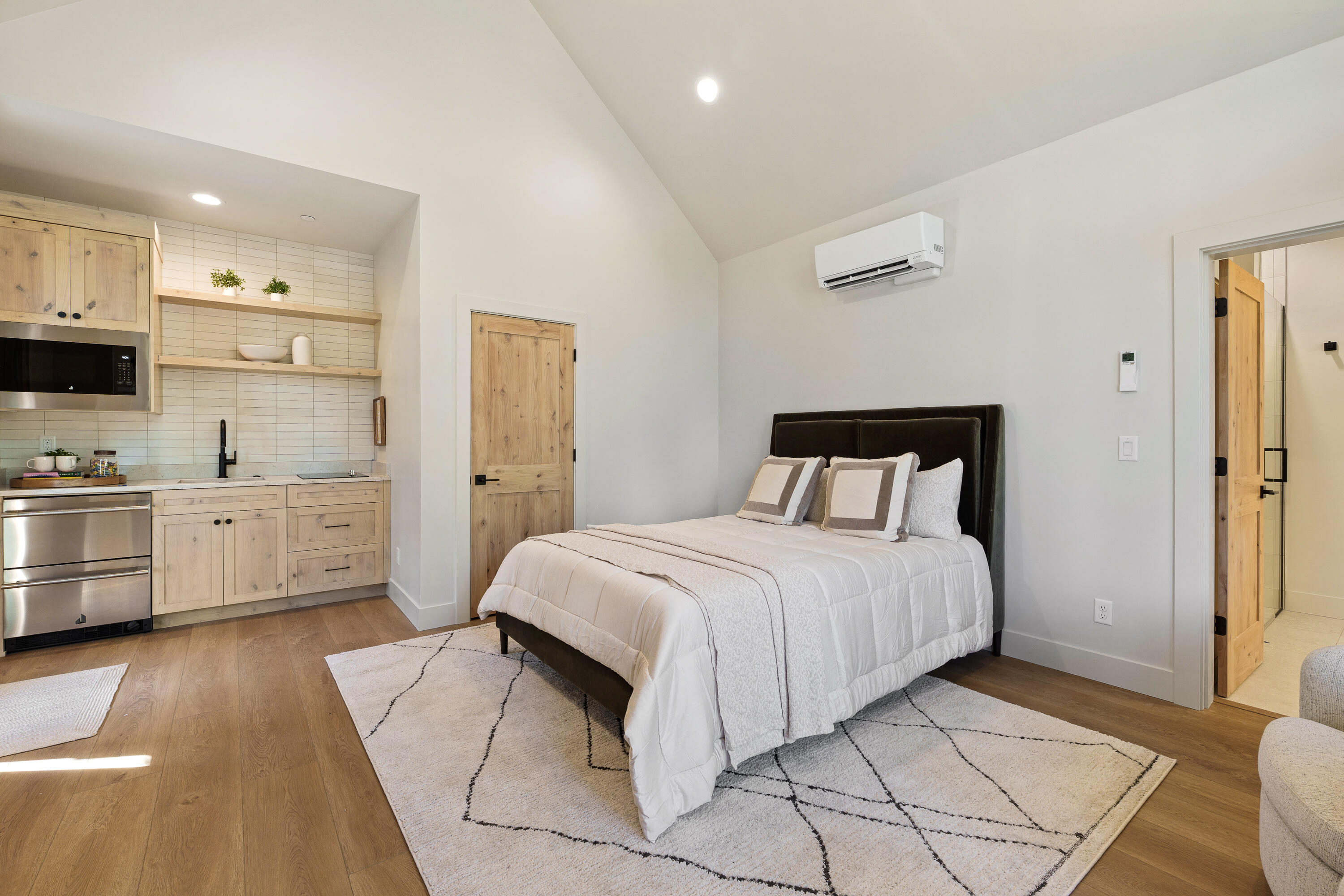 56457 Elk Run Drive, 33