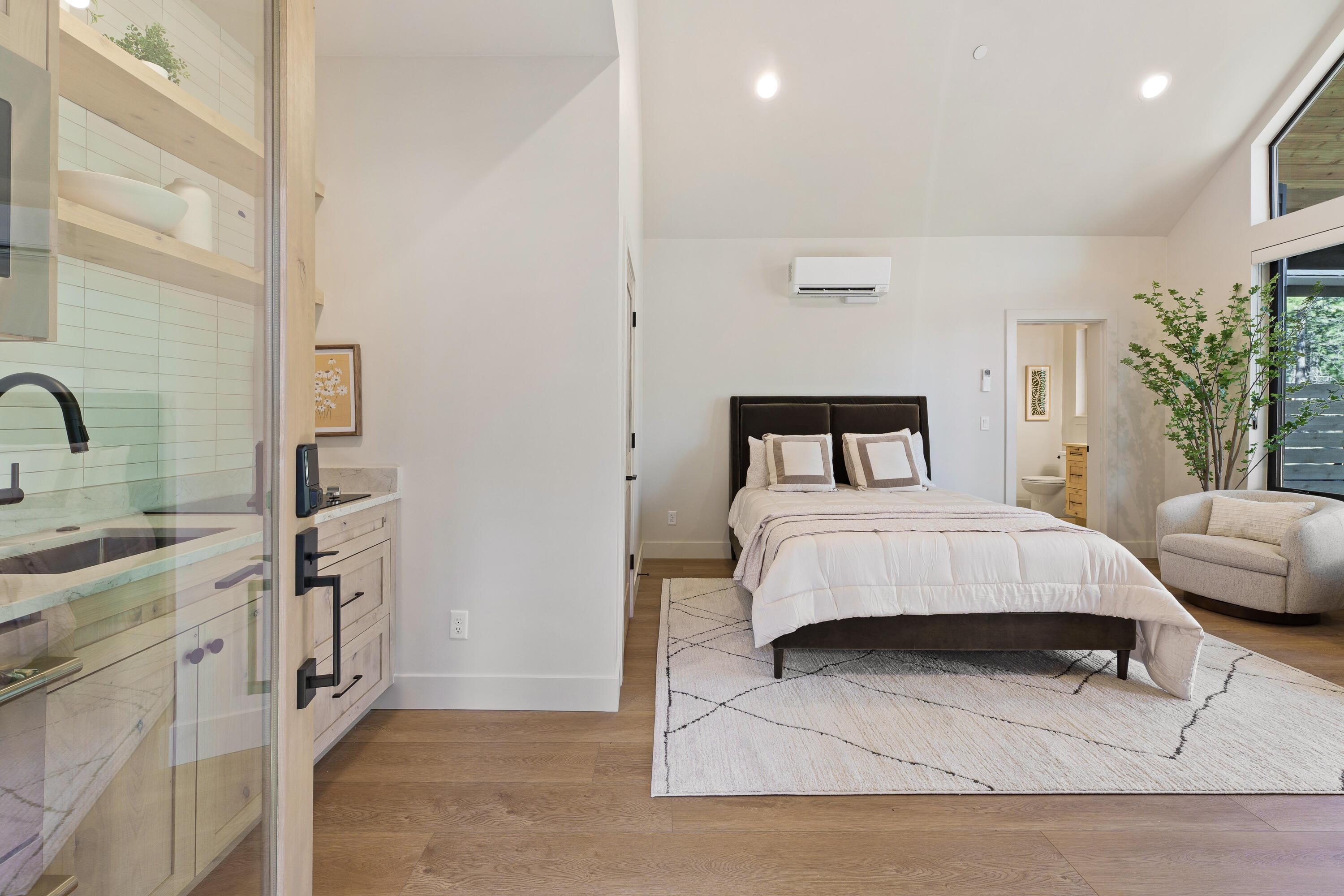 56457 Elk Run Drive, 33