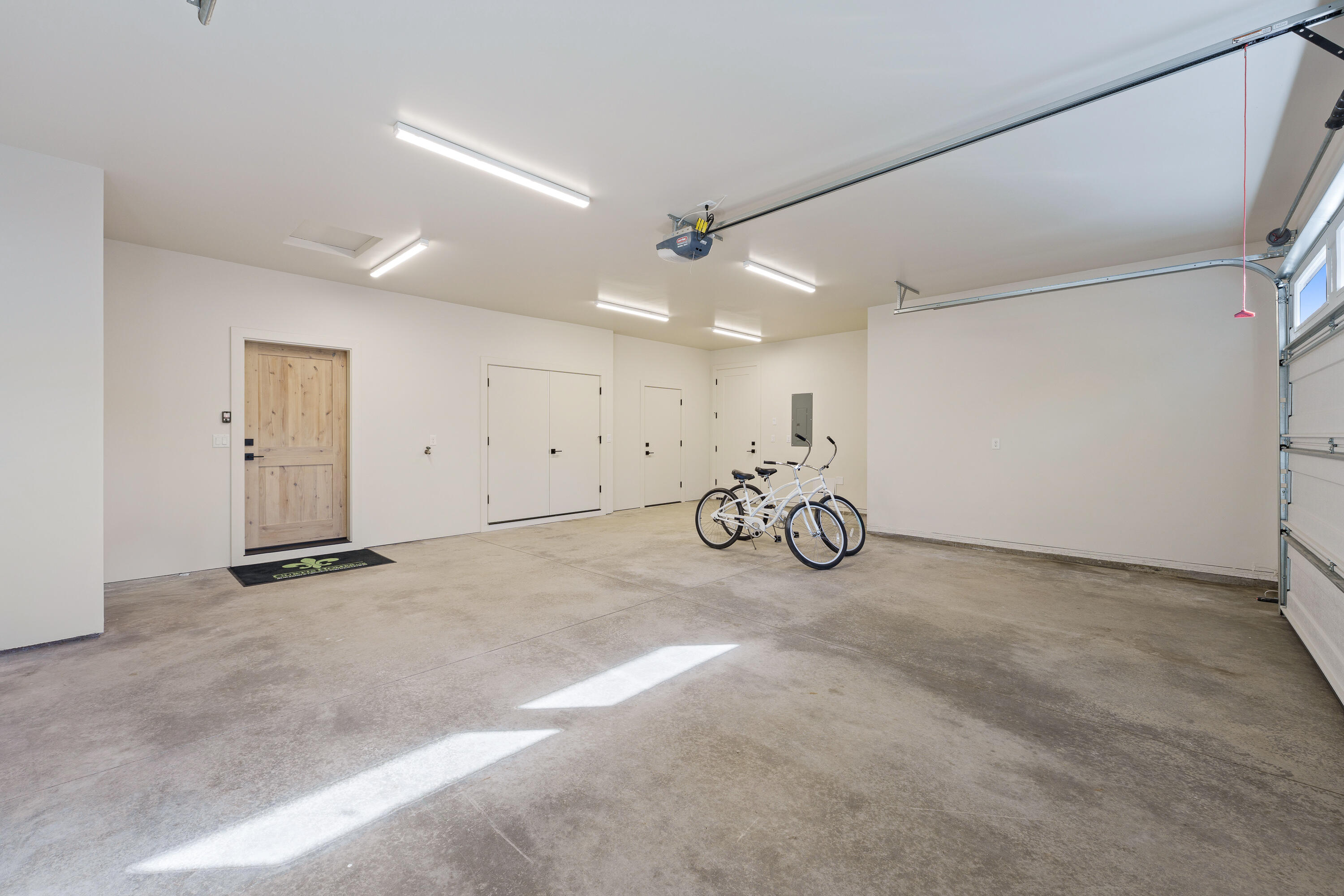 56457 Elk Run Drive, 33