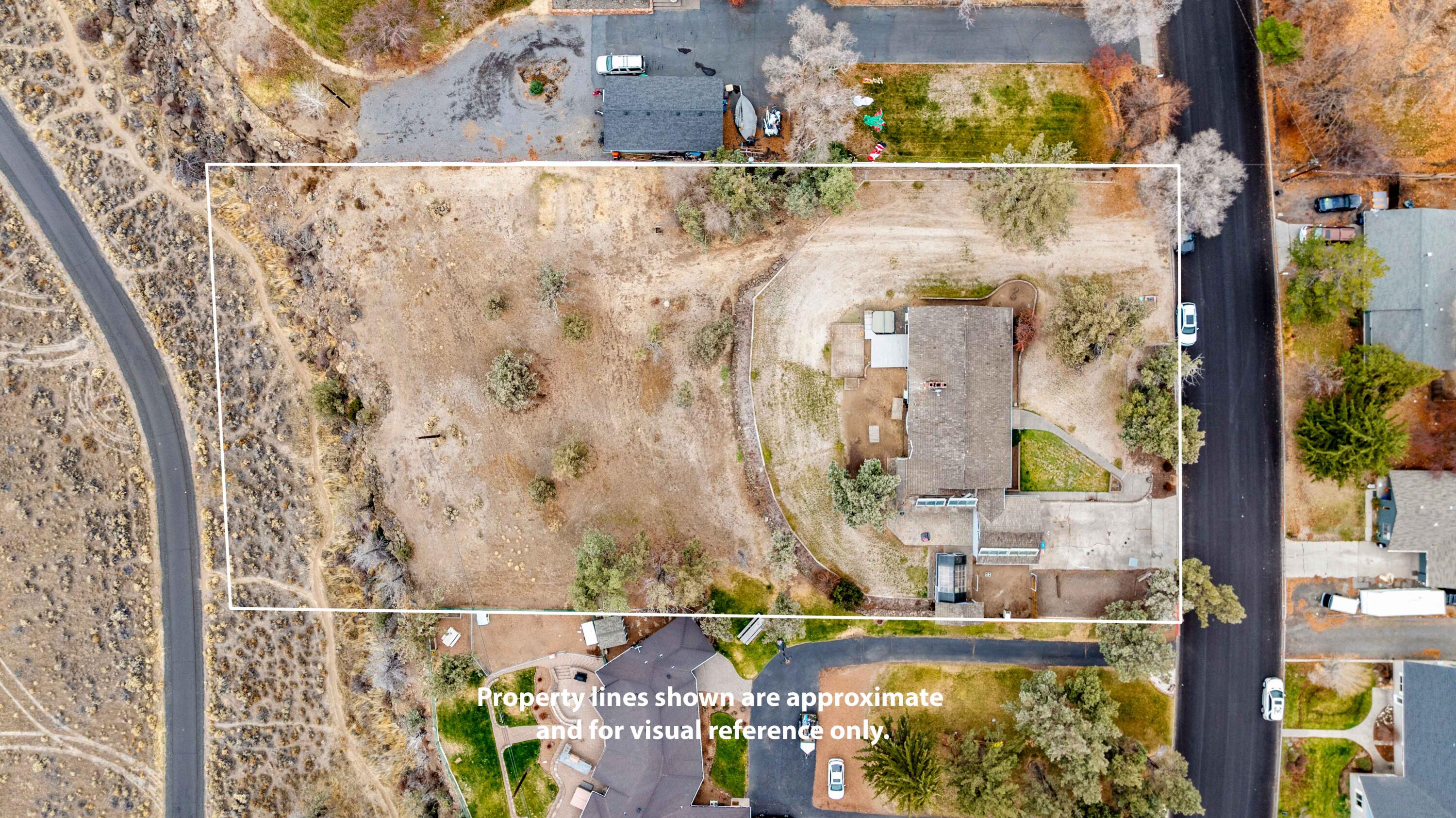 1123 NW Canyon Drive