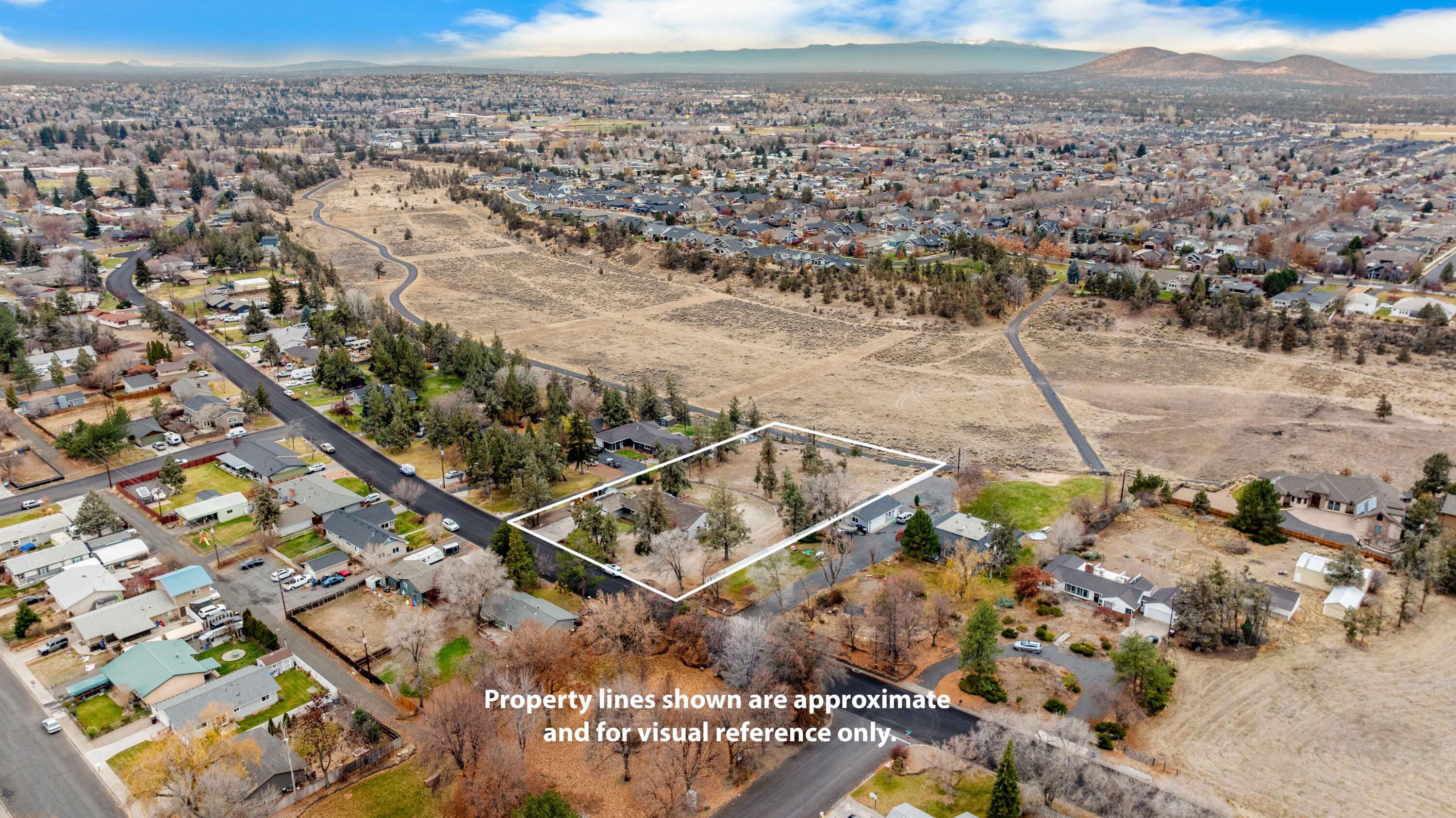 1123 NW Canyon Drive