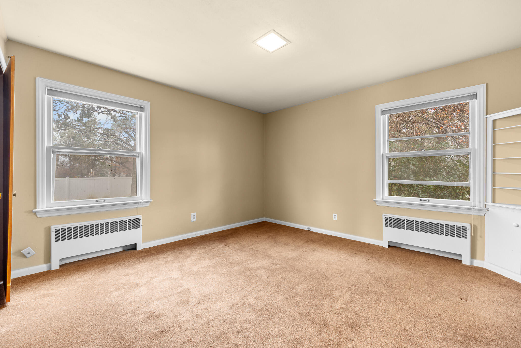 1123 NW Canyon Drive