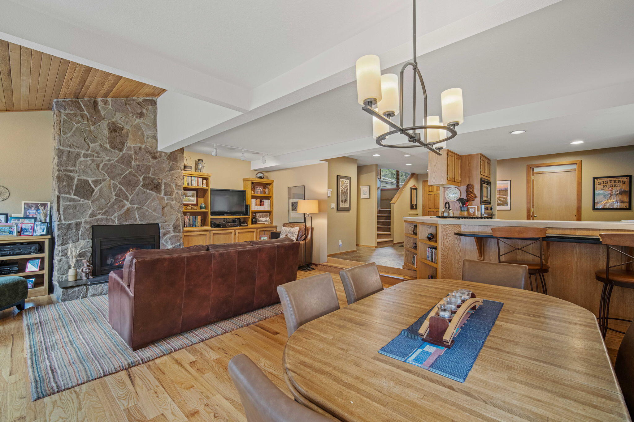 17675 Bittern Lane, 19