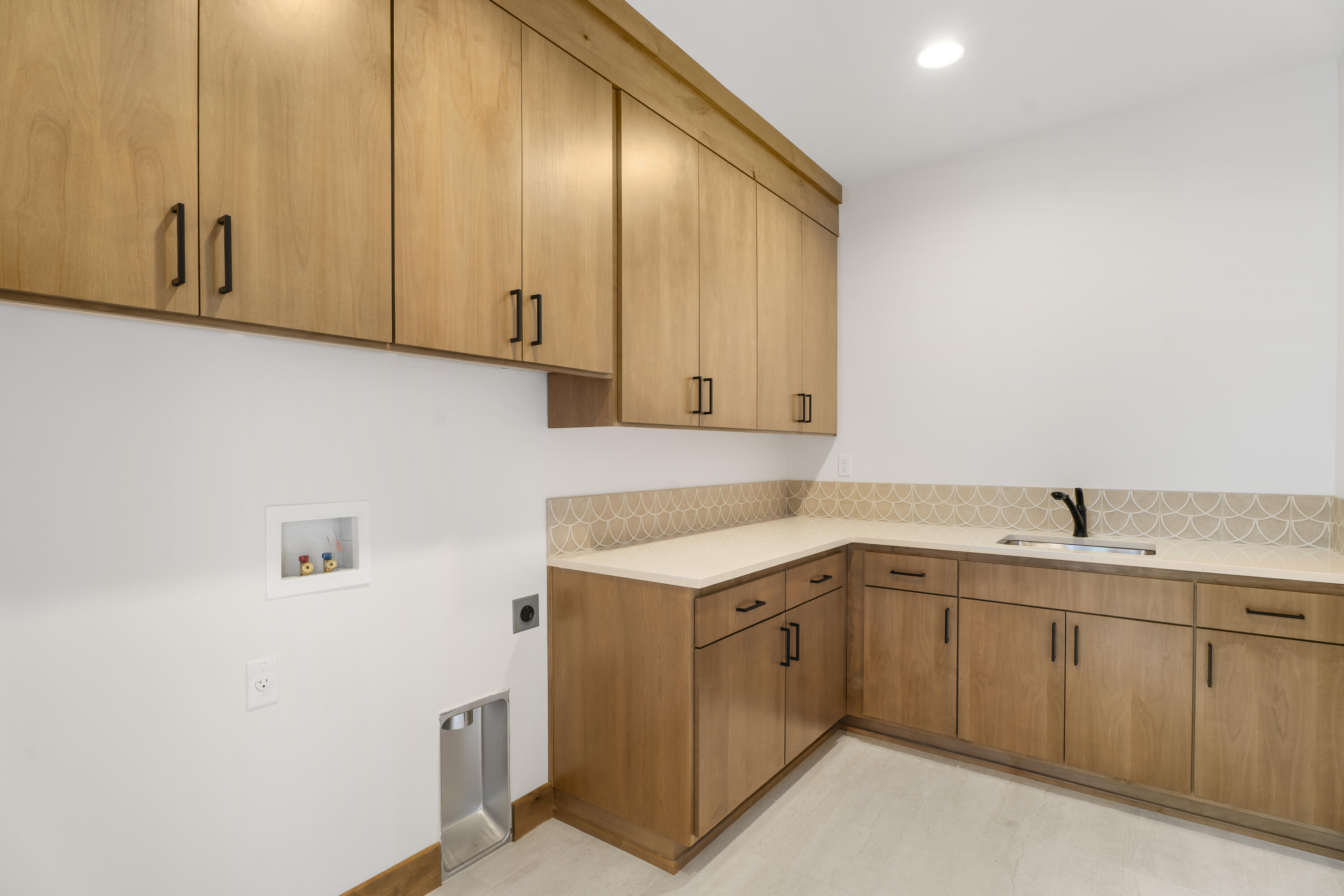 17818 Preservation Loop, 492