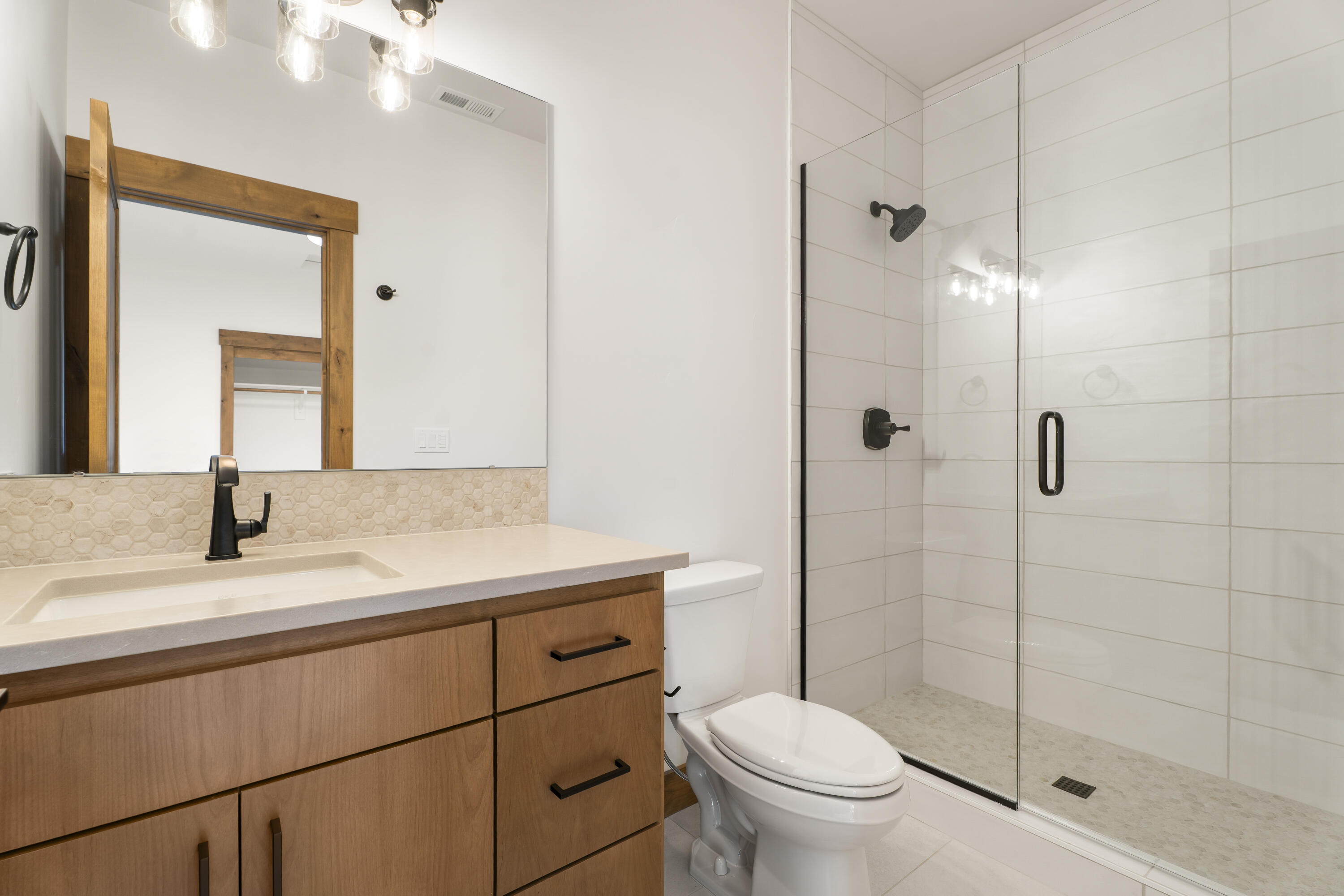 17818 Preservation Loop, 492