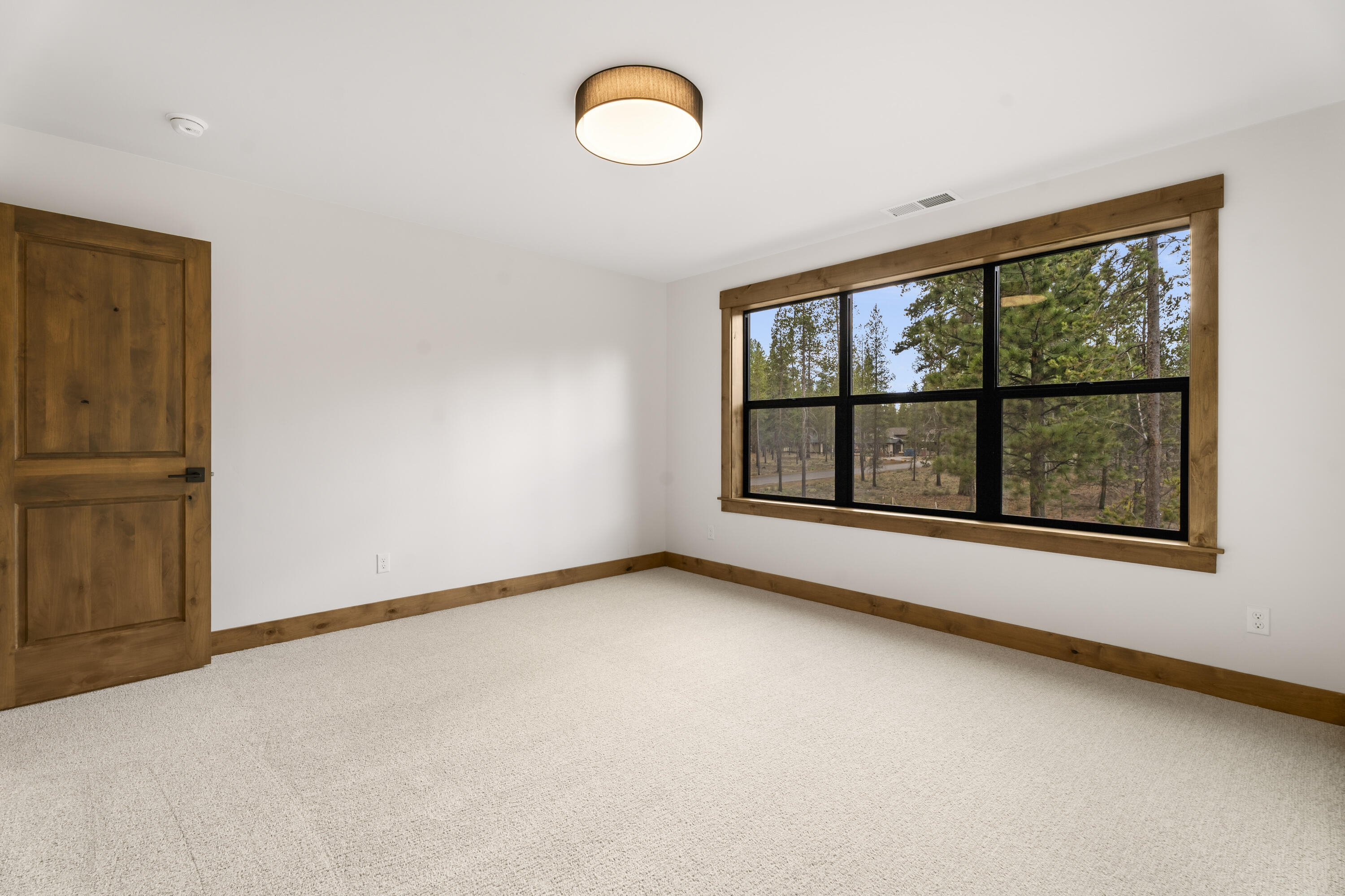 17818 Preservation Loop, 492