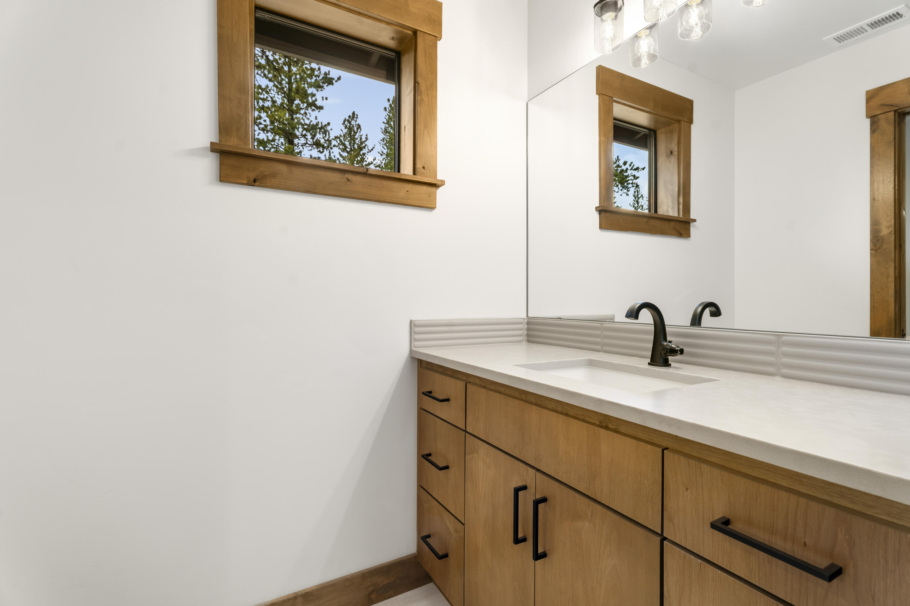 17818 Preservation Loop, 492