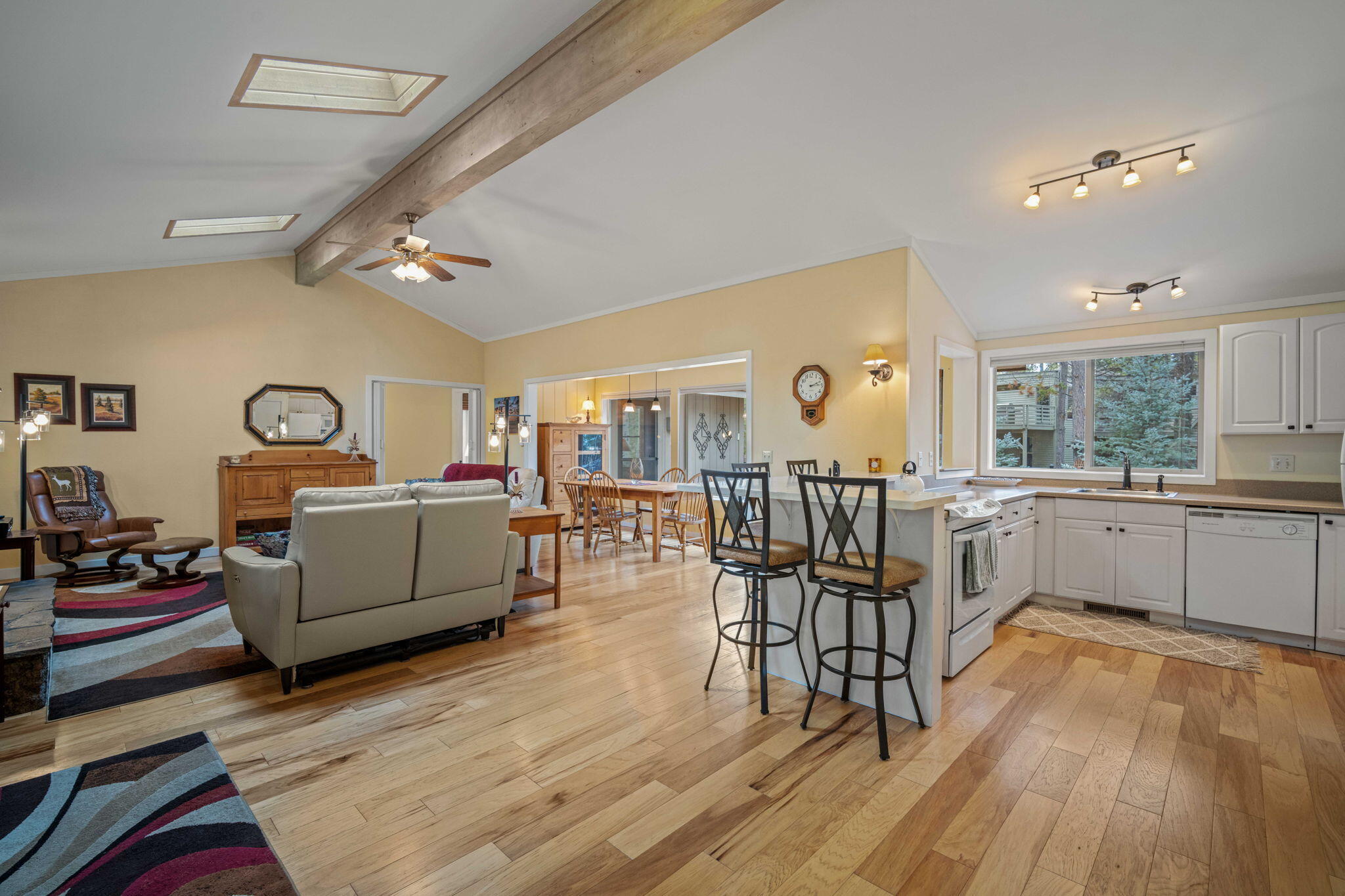 17839 Lava Butte Lane, 6