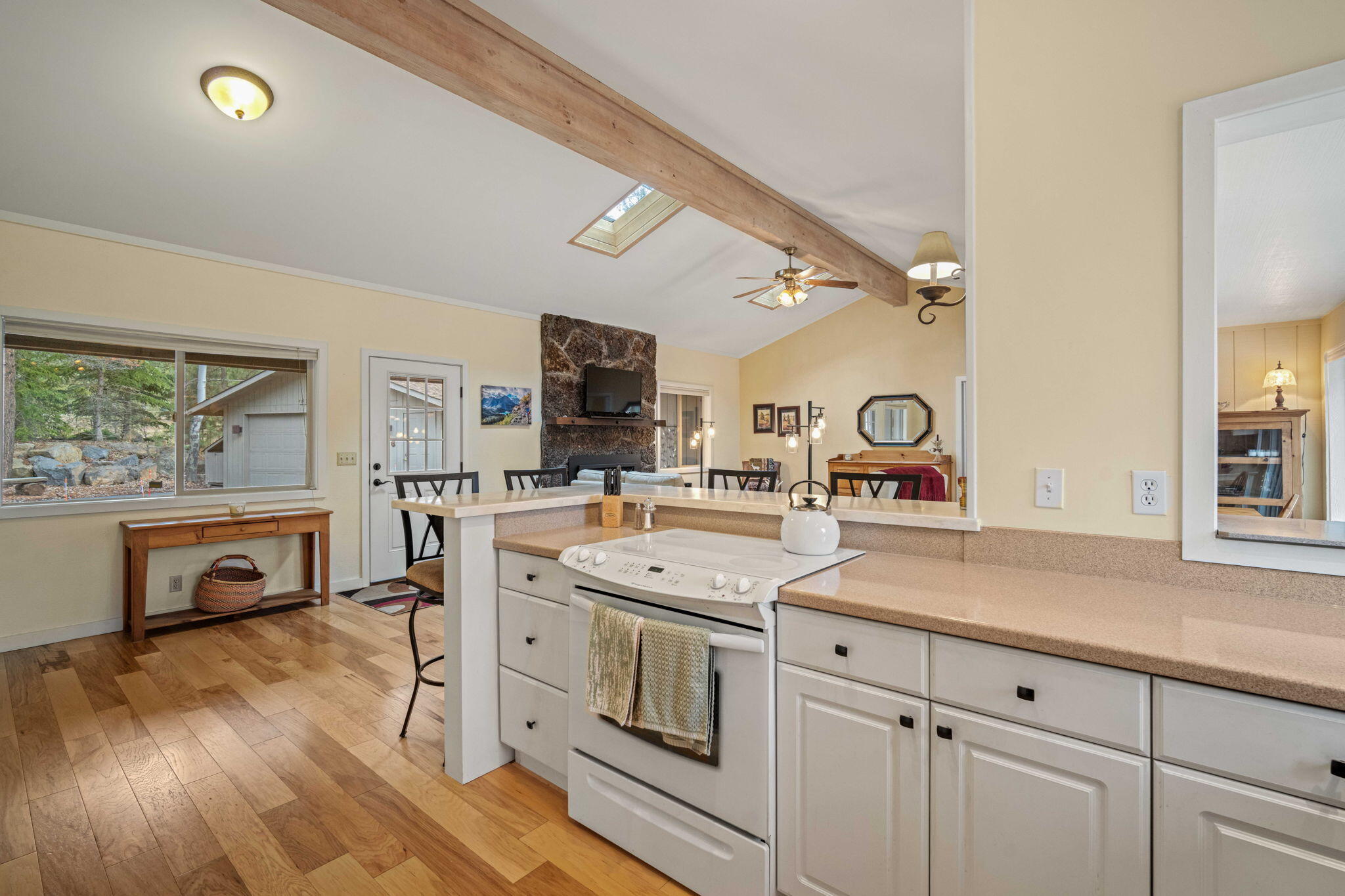 17839 Lava Butte Lane, 6