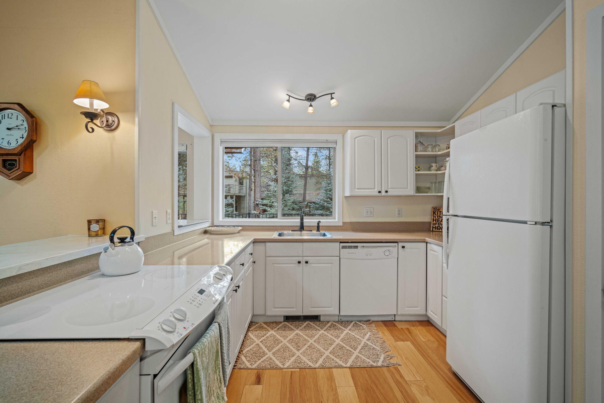 17839 Lava Butte Lane, 6
