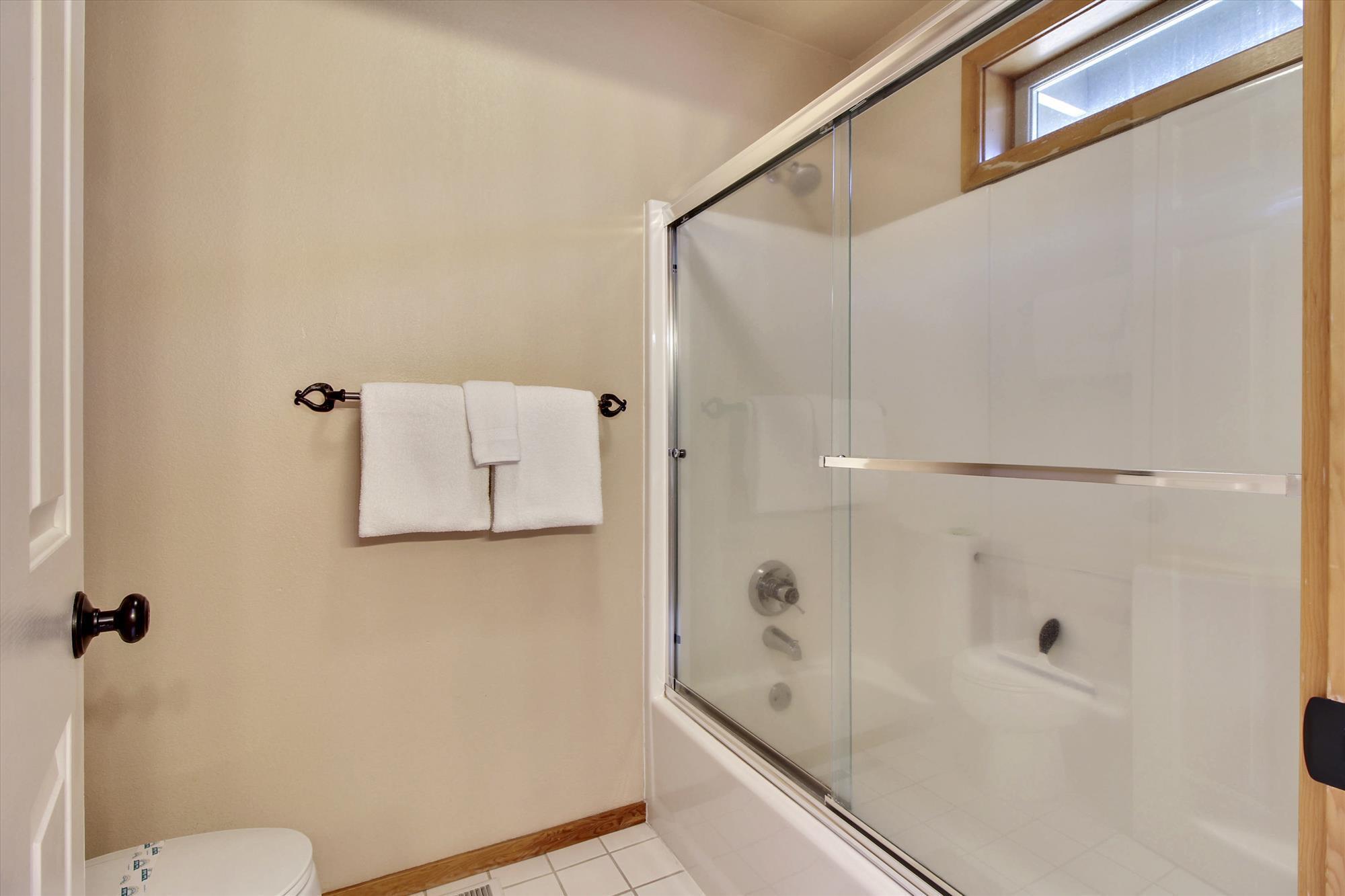 18074 E Butte Lane, 20 E. Butte