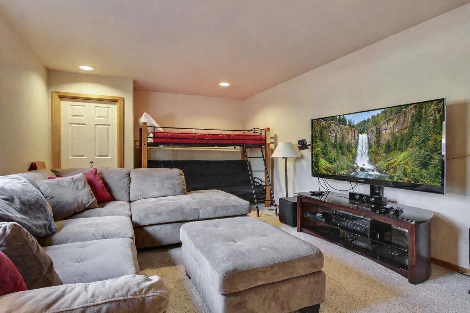 18074 E Butte Lane, 20 E. Butte