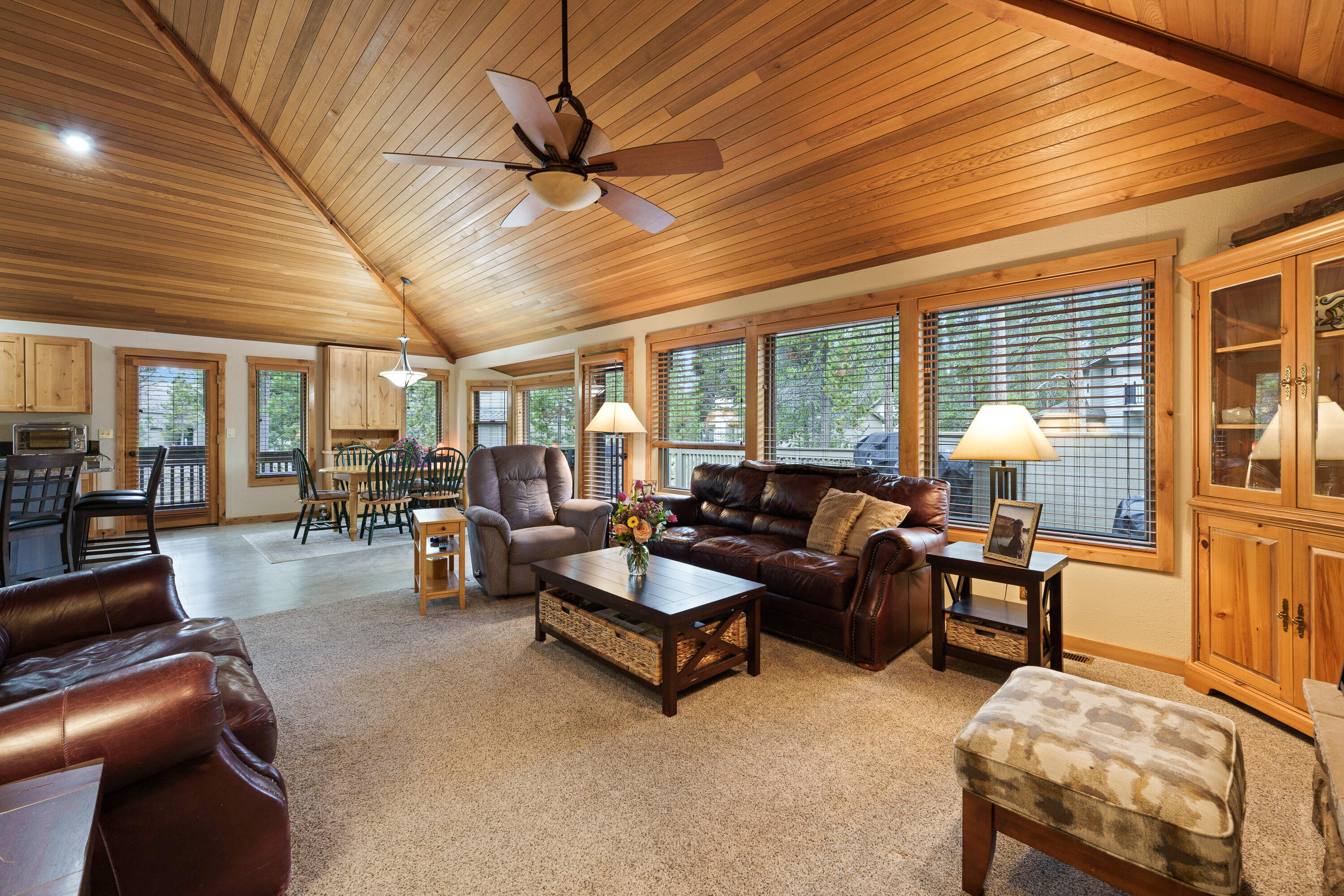 57809 Mount Rainier Lane, 11