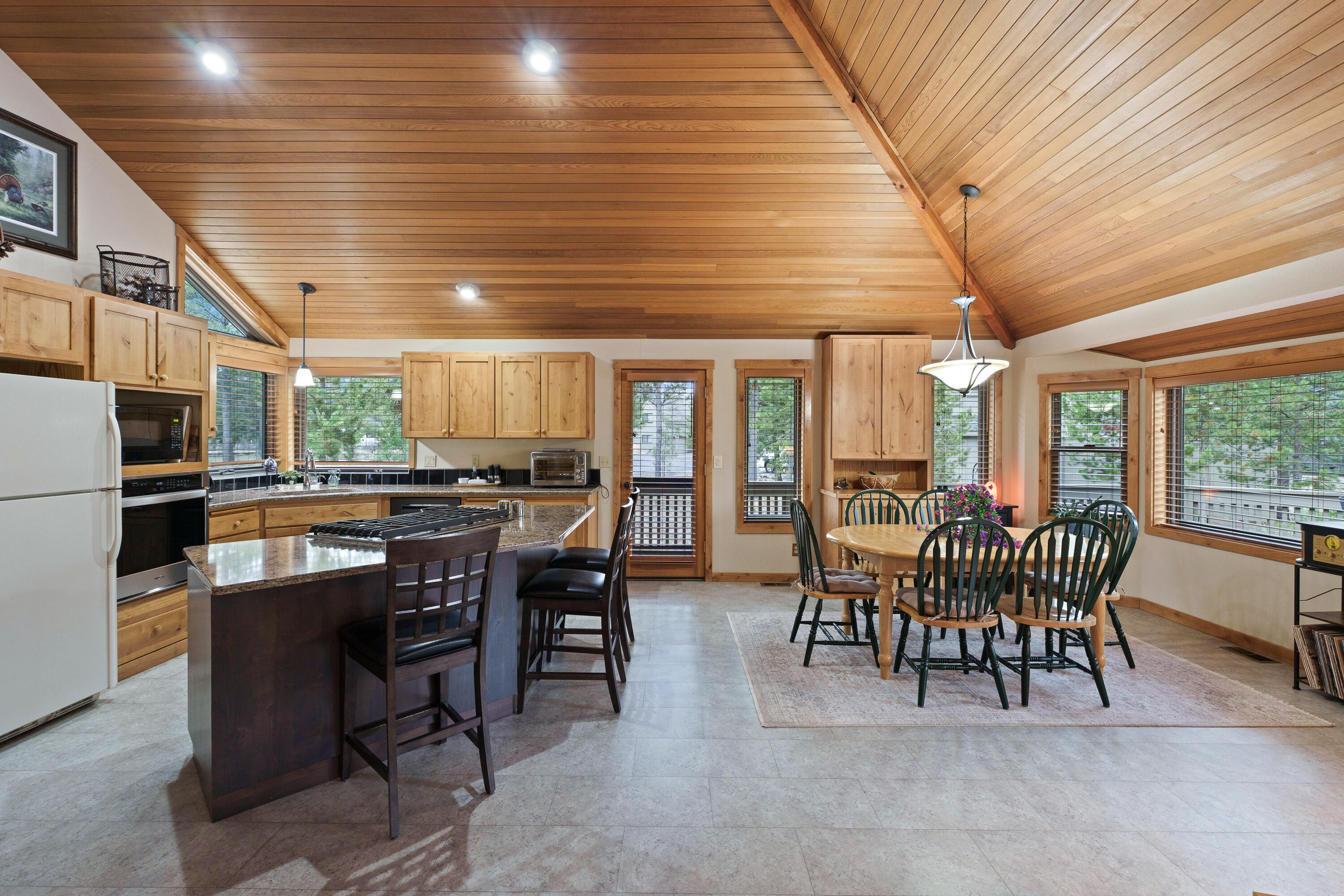 57809 Mount Rainier Lane, 11