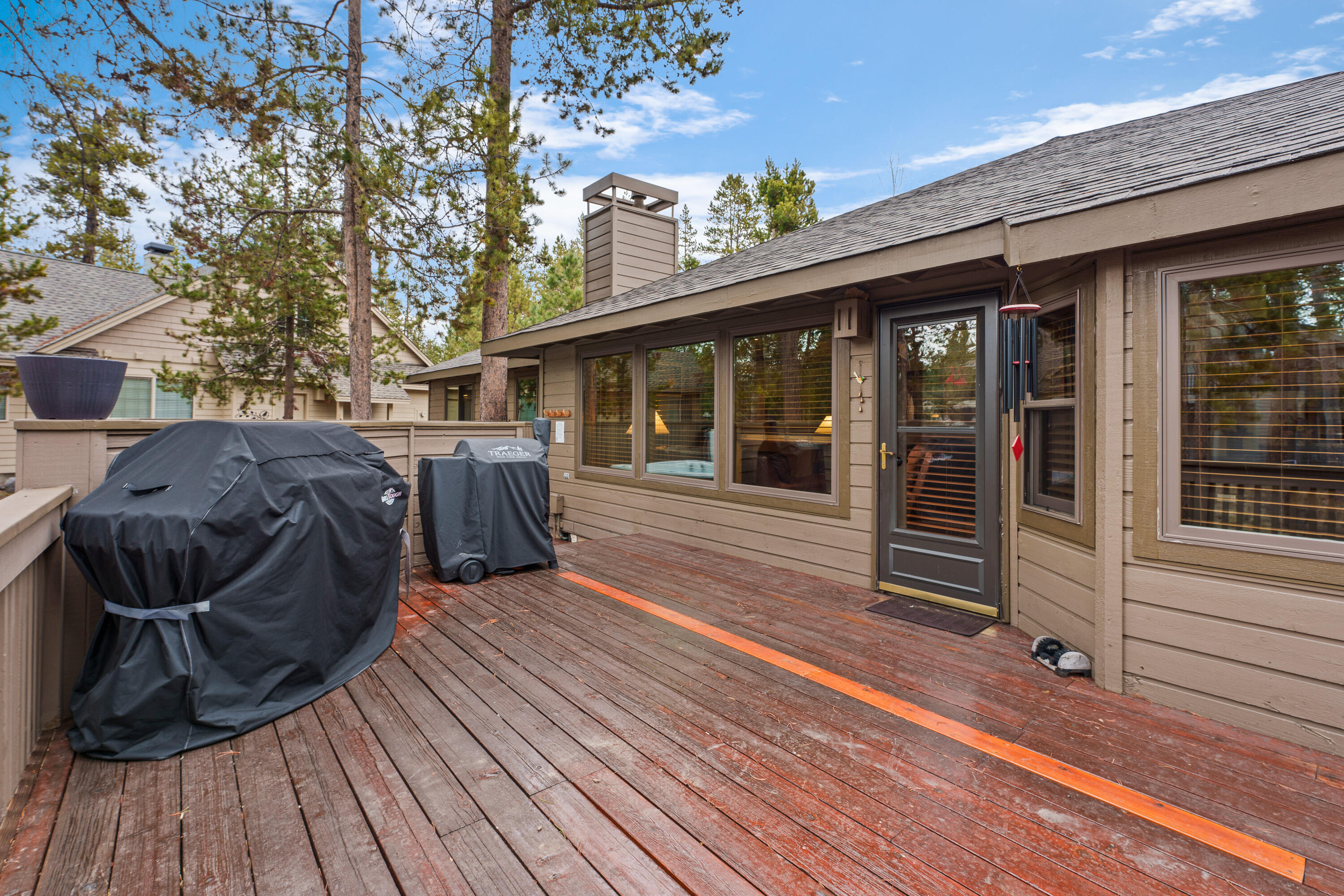 57809 Mount Rainier Lane, 11