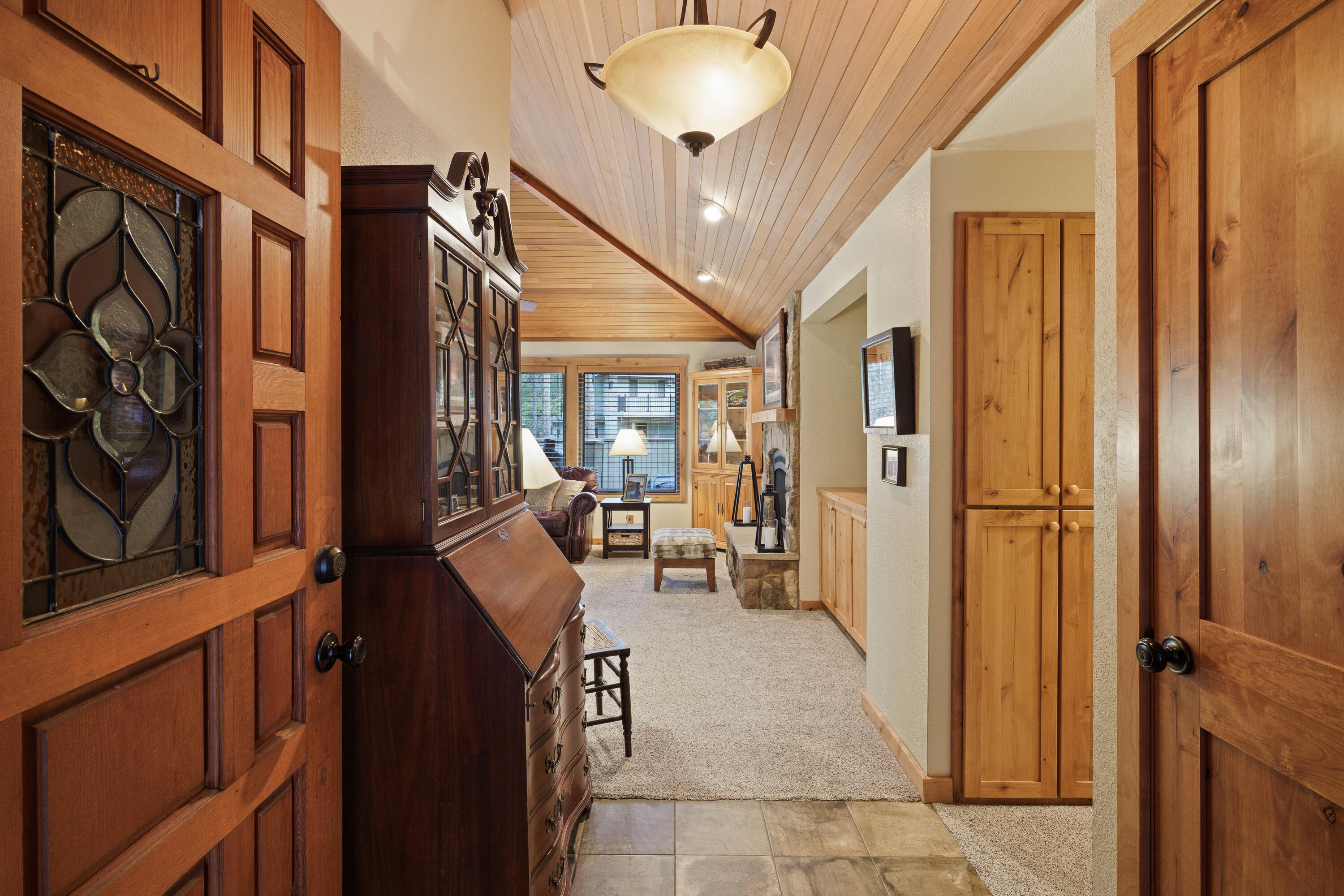 57809 Mount Rainier Lane, 11