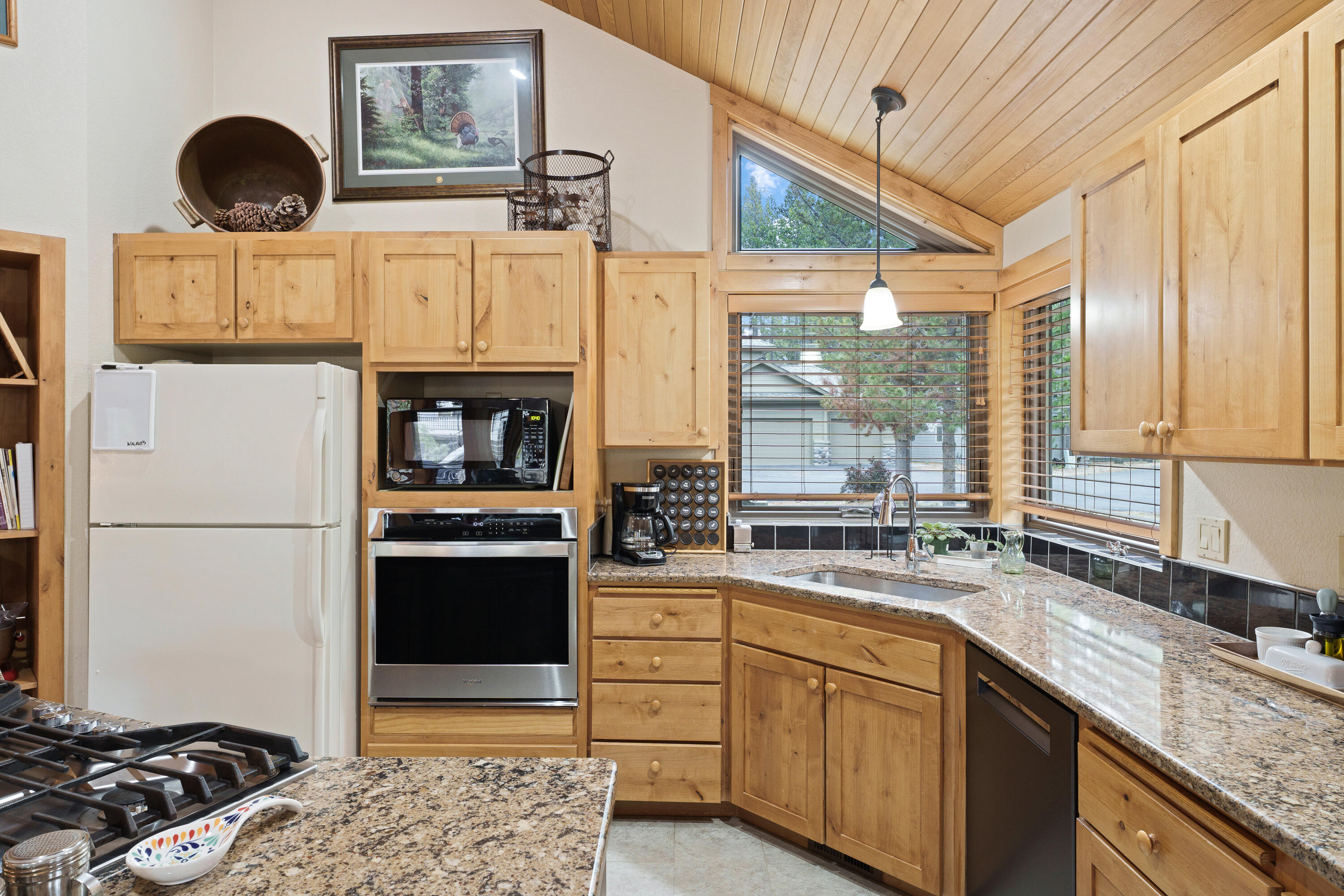 57809 Mount Rainier Lane, 11