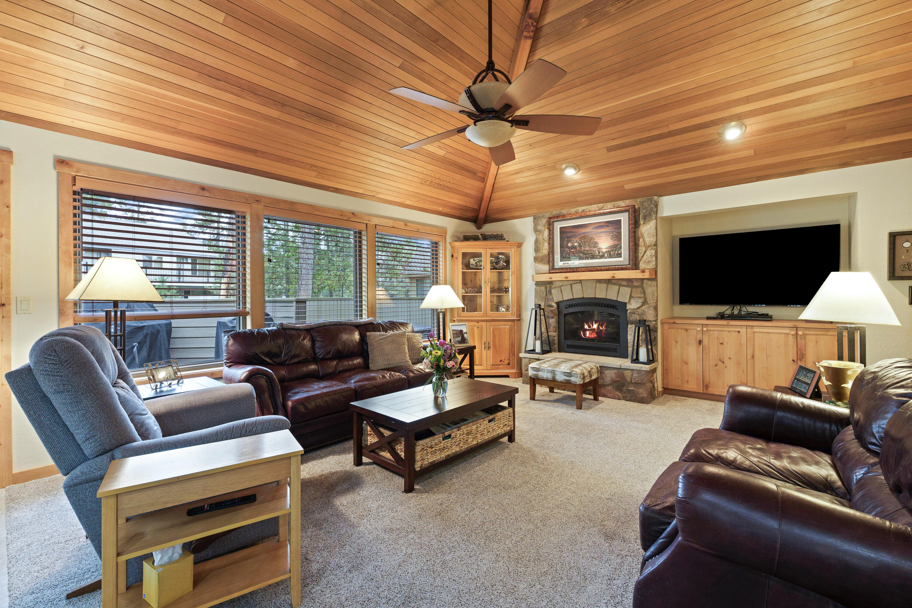 57809 Mount Rainier Lane, 11