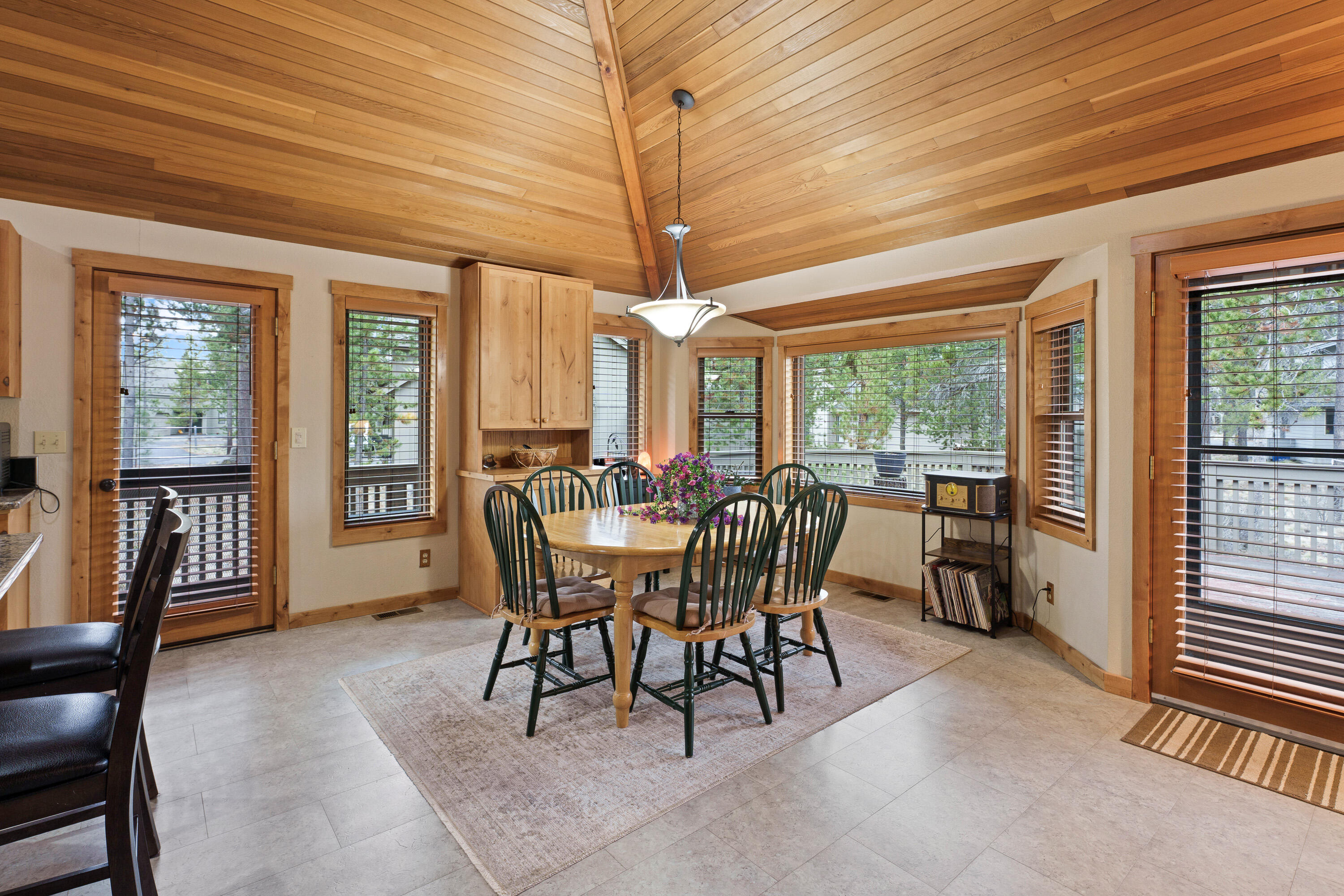 57809 Mount Rainier Lane, 11