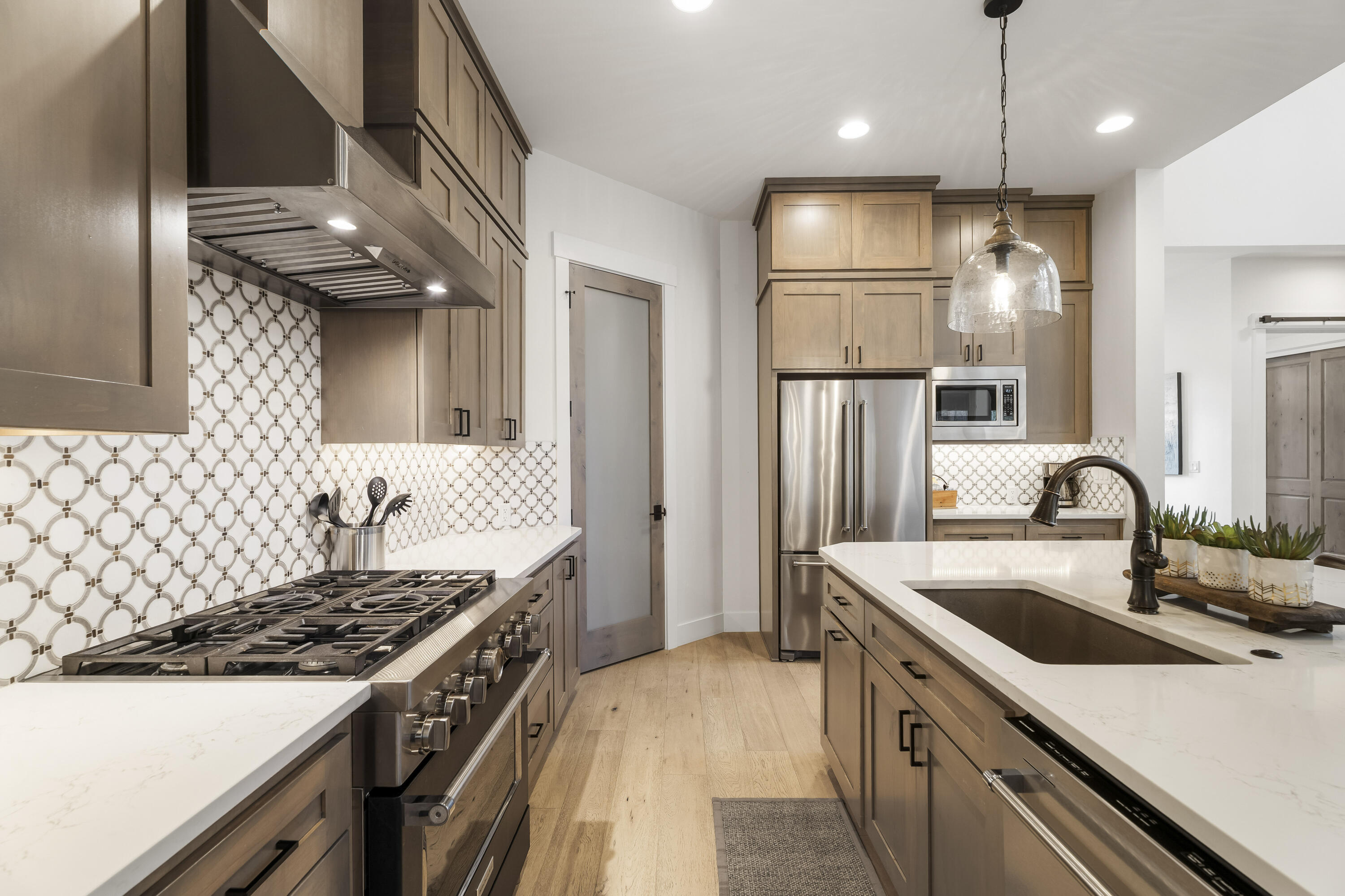 56302 Sable Rock Loop, 255