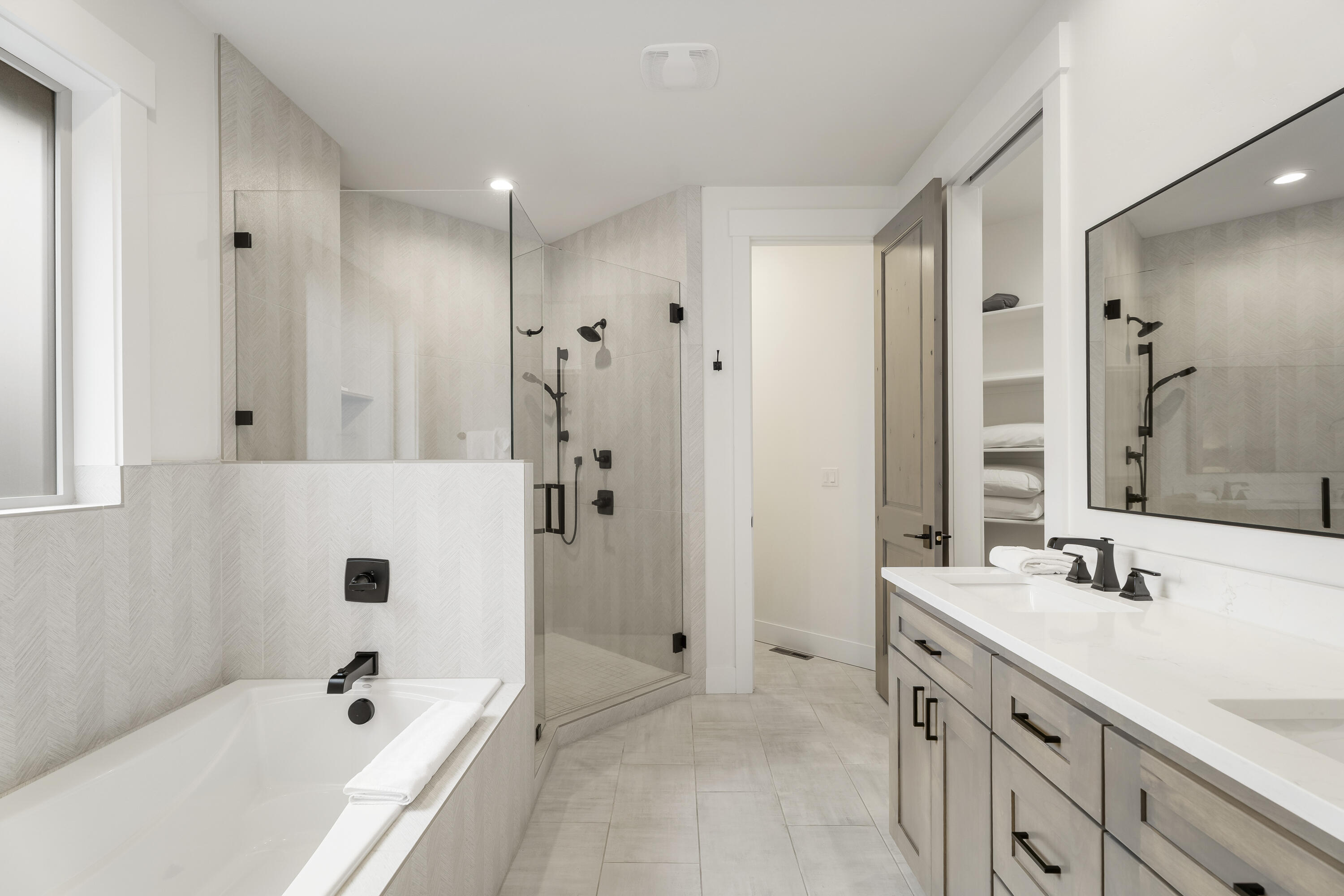 56302 Sable Rock Loop, 255