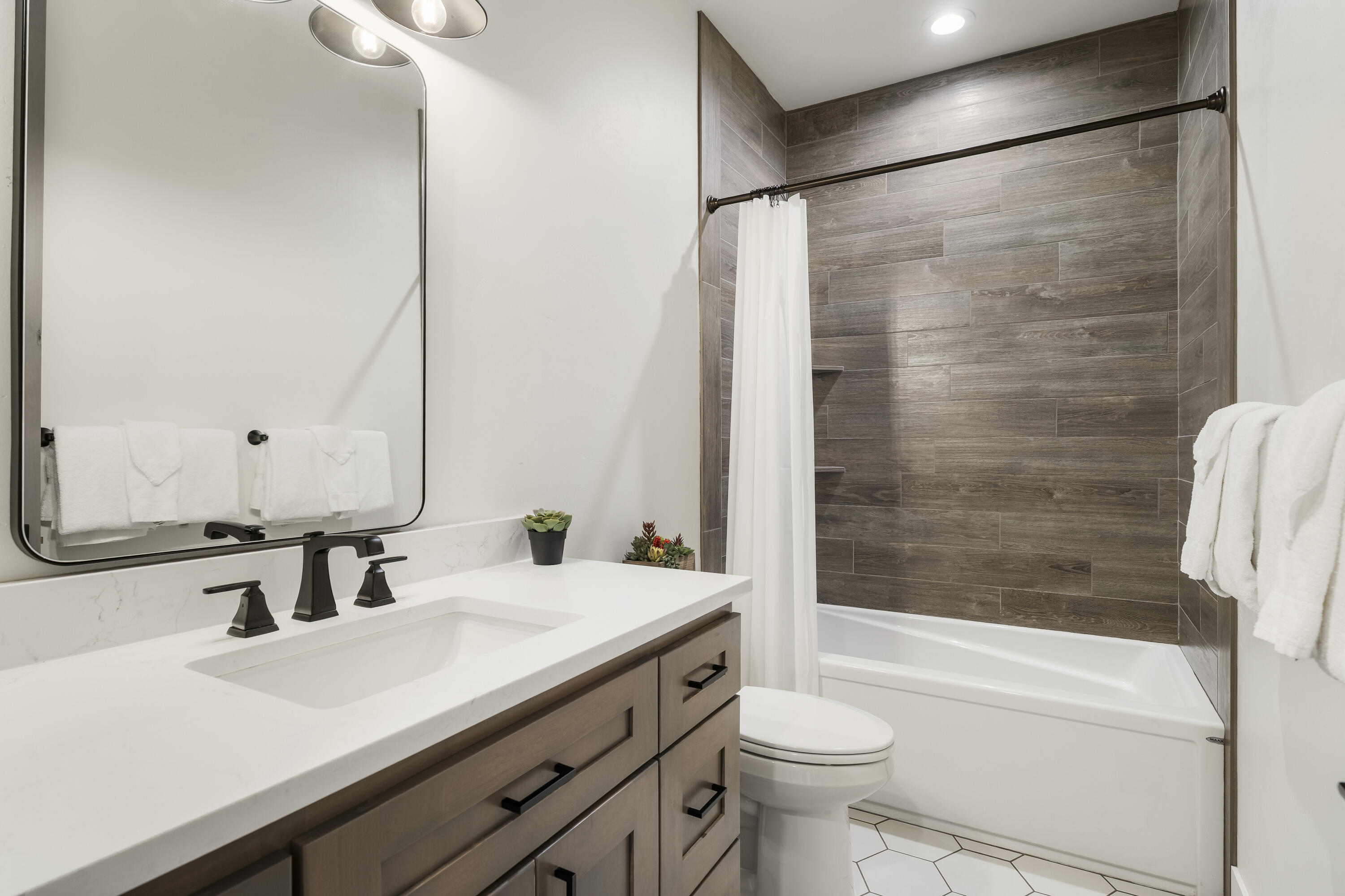 56302 Sable Rock Loop, 255