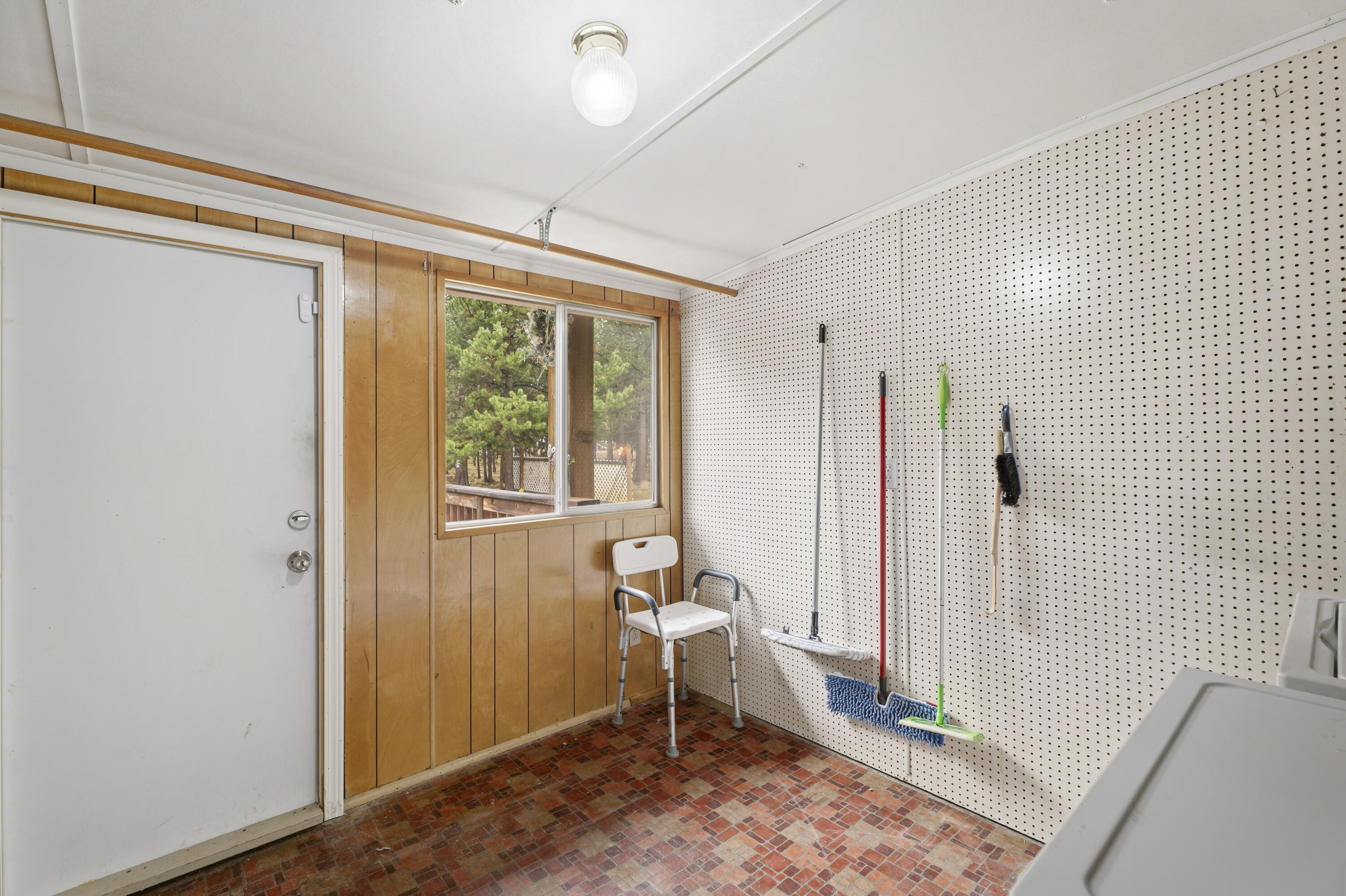 52070 Elderberry Lane