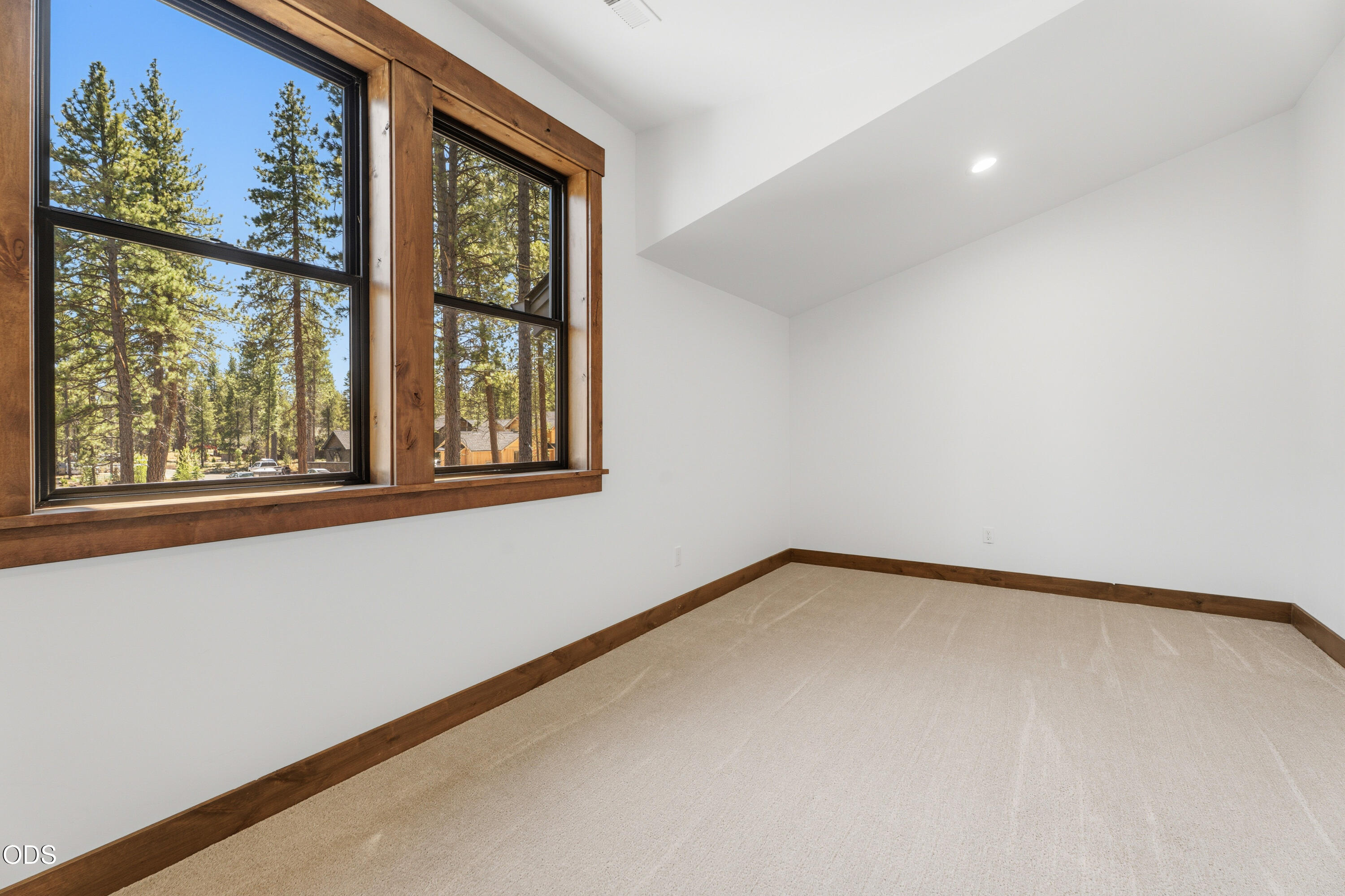 17788 Preservation Loop, 487