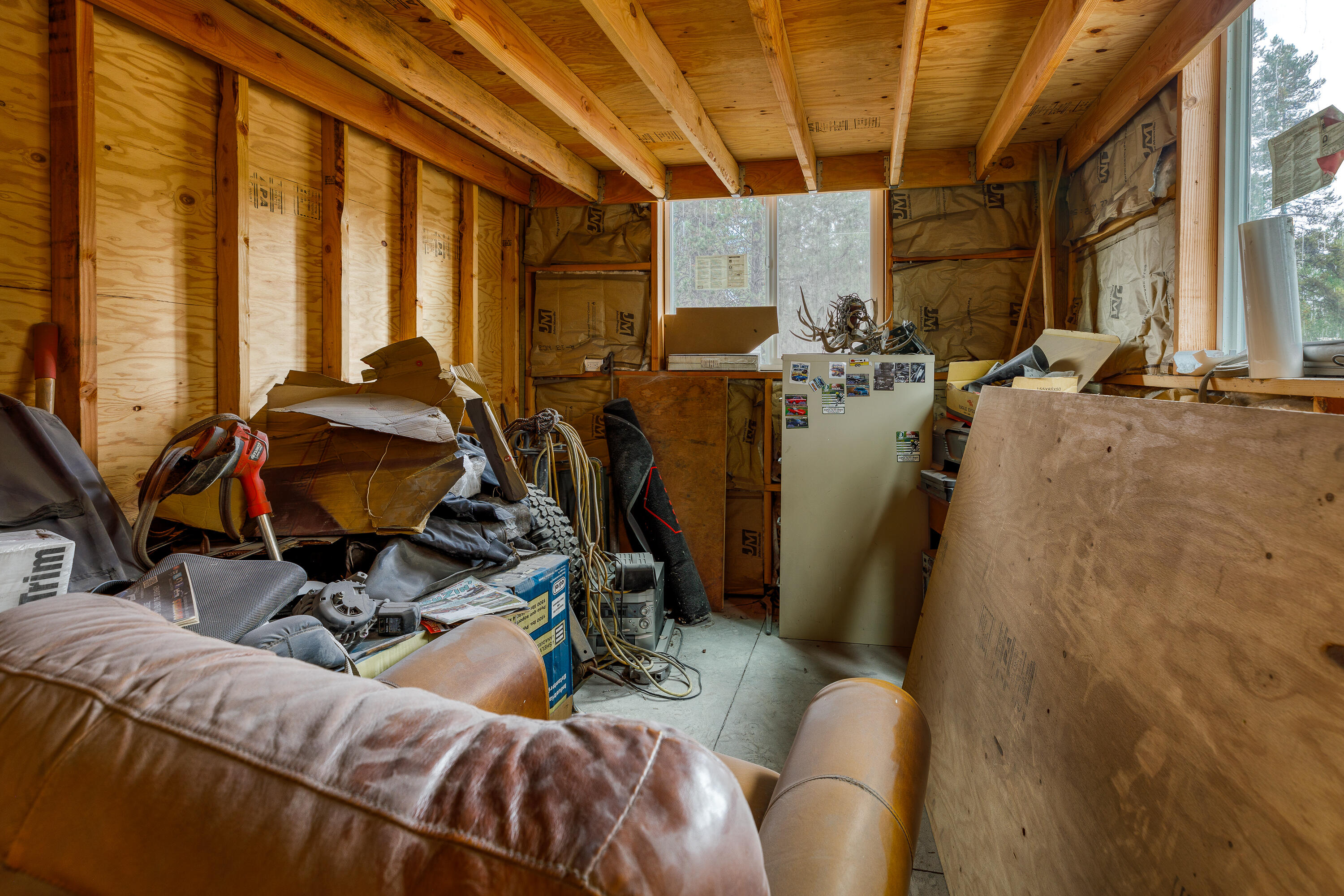 16051 Leona Lane