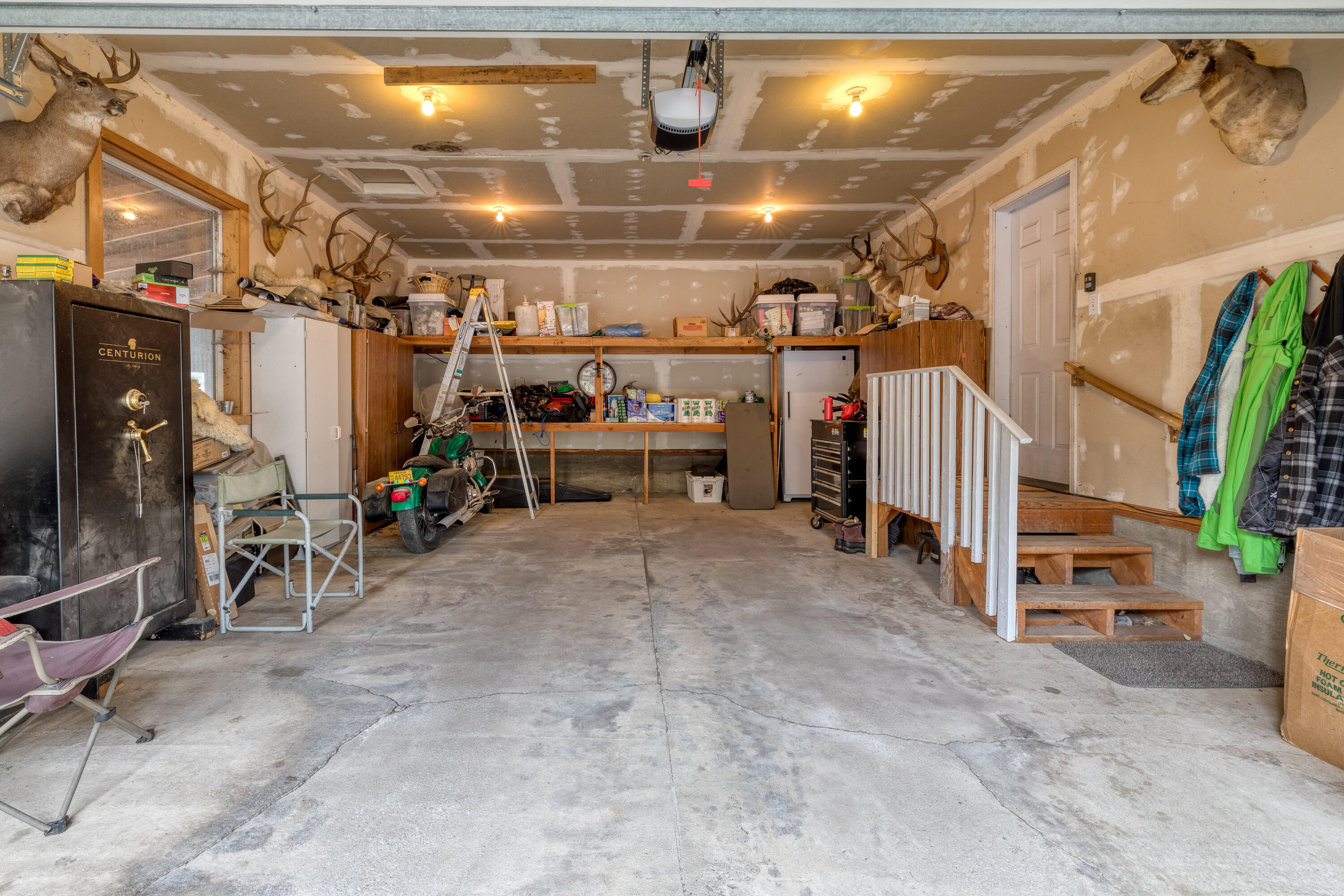 16051 Leona Lane