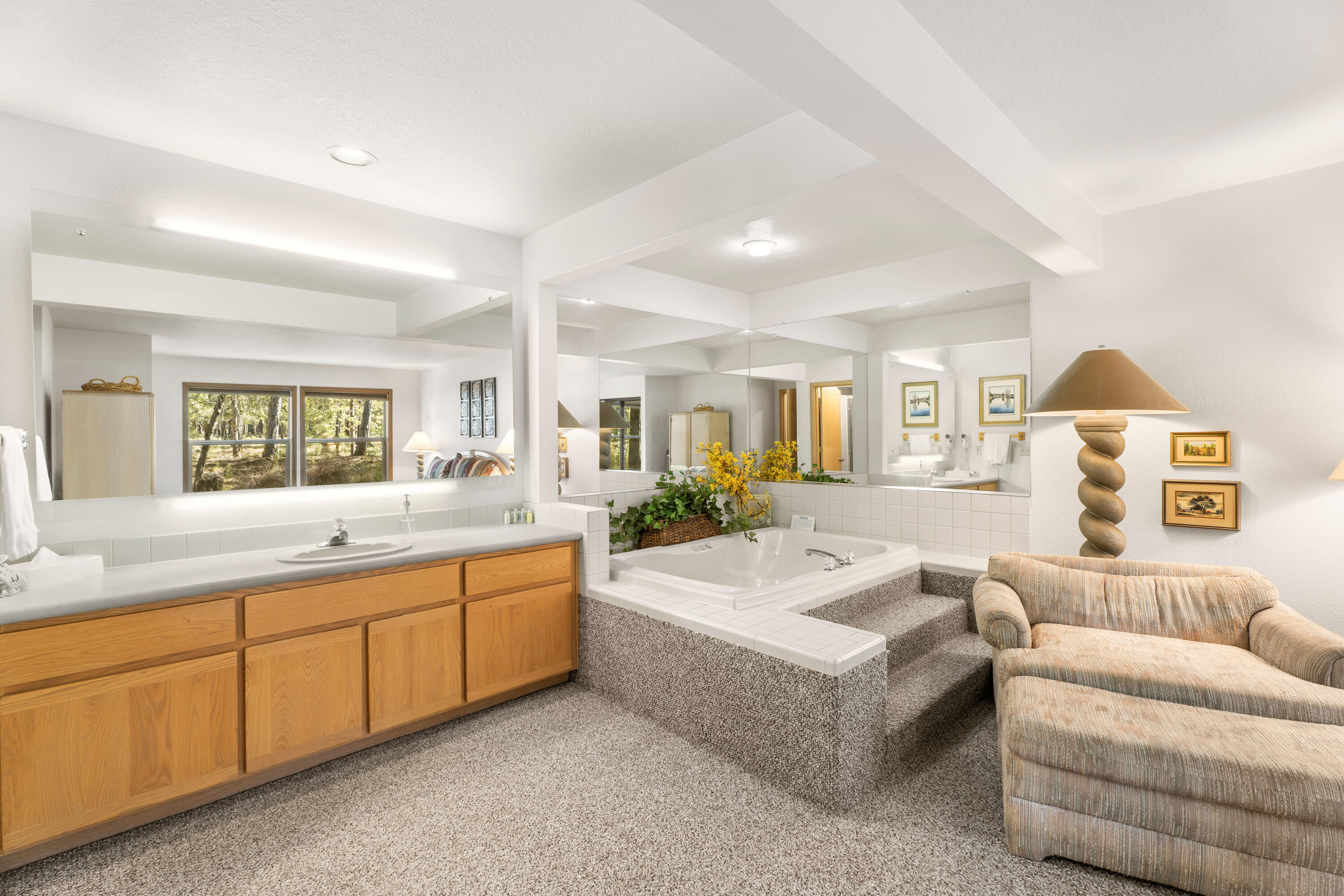 57387 Beaver Ridge Loop, 37