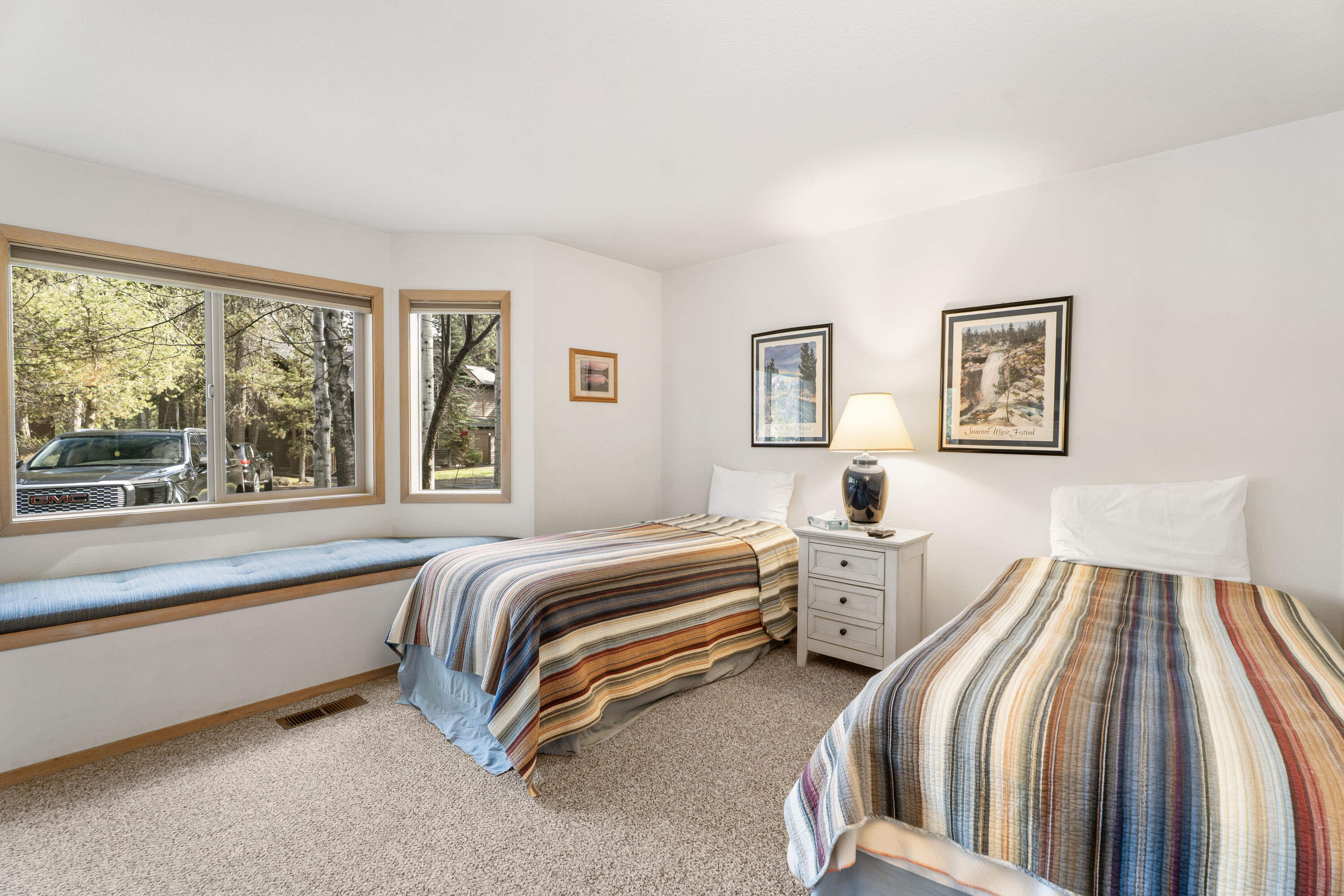 57387 Beaver Ridge Loop, 37