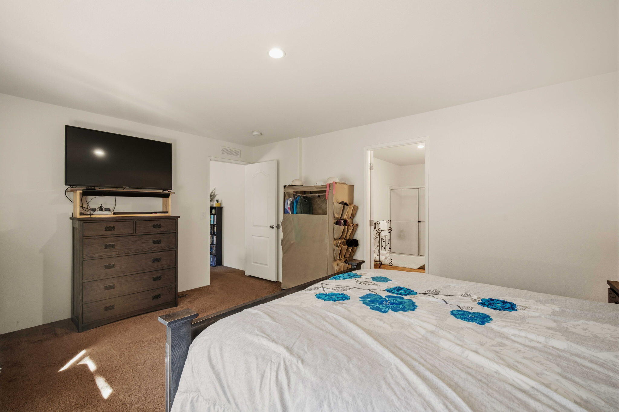 12411 Larchwood Drive