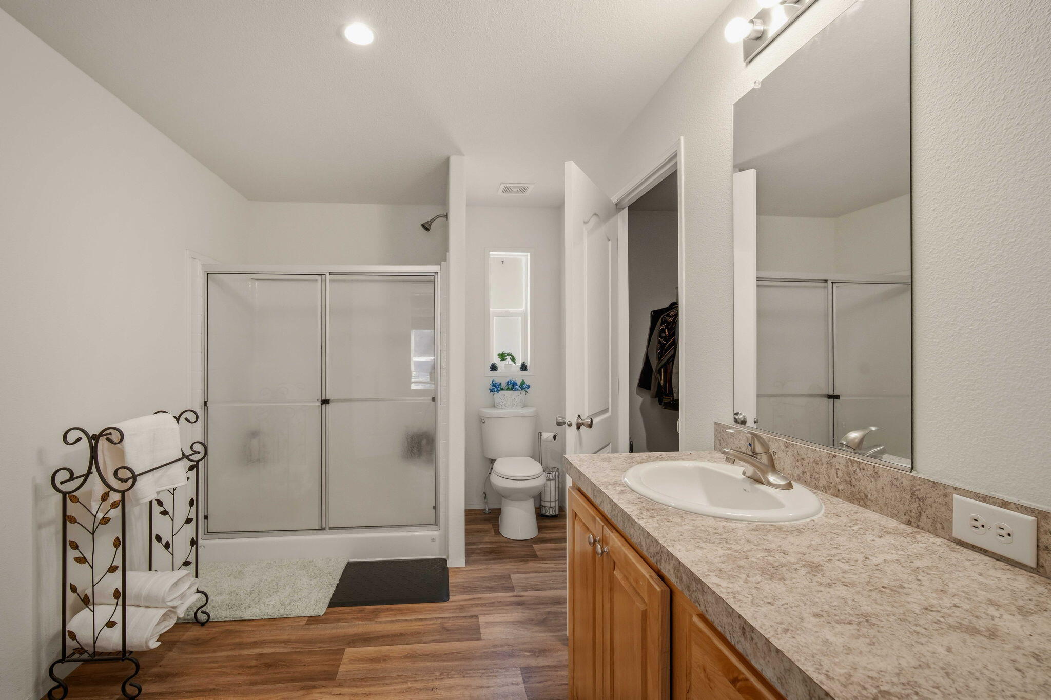 12411 Larchwood Drive