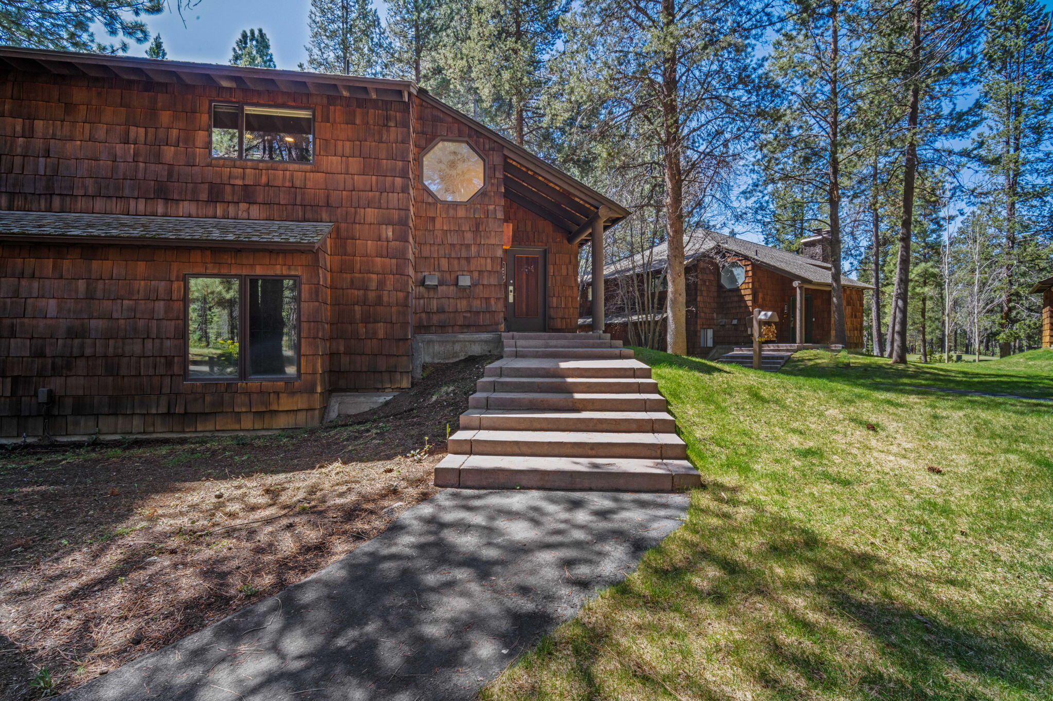 57267 Mashie Lane, 62