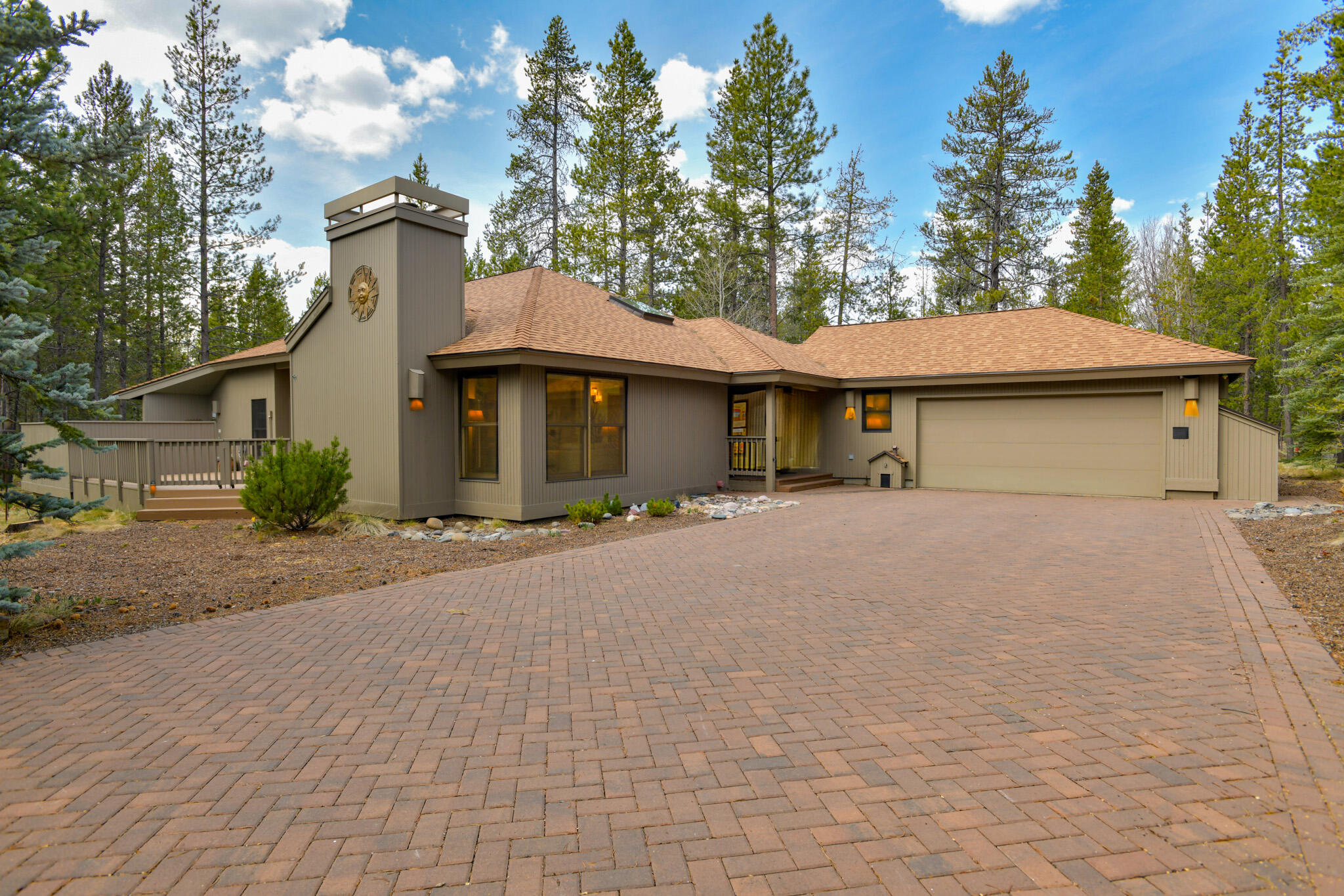 57627 Cultus Lane, 8