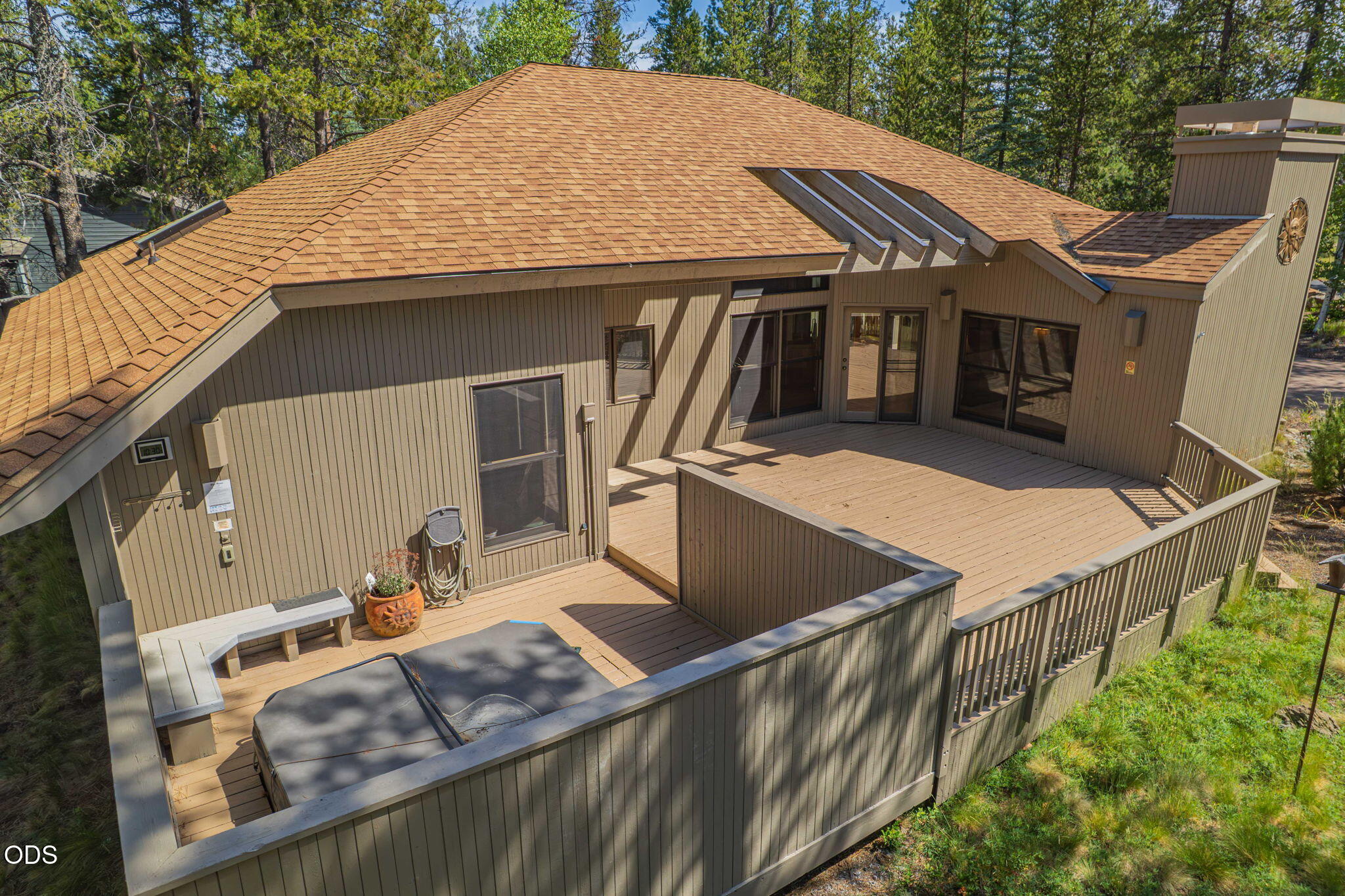 57627 Cultus Lane, 8