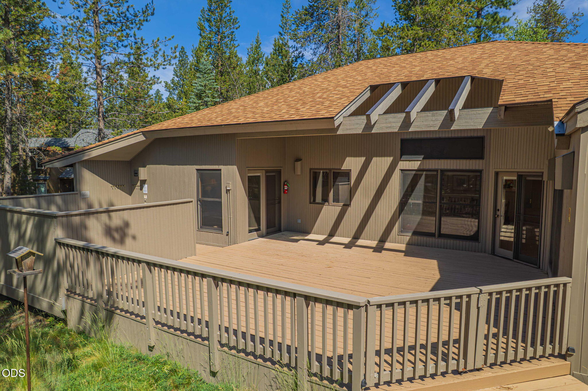 57627 Cultus Lane, 8