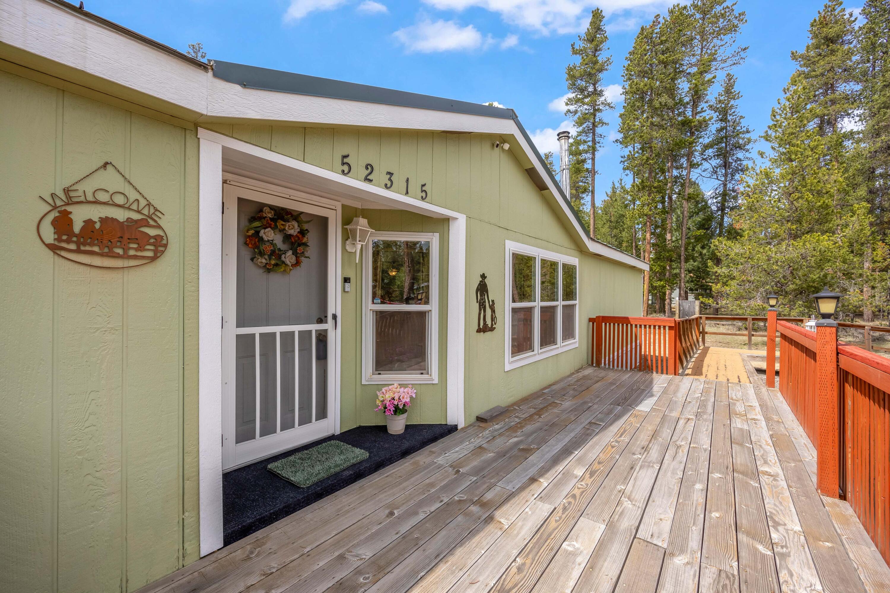 52315 Lechner Lane