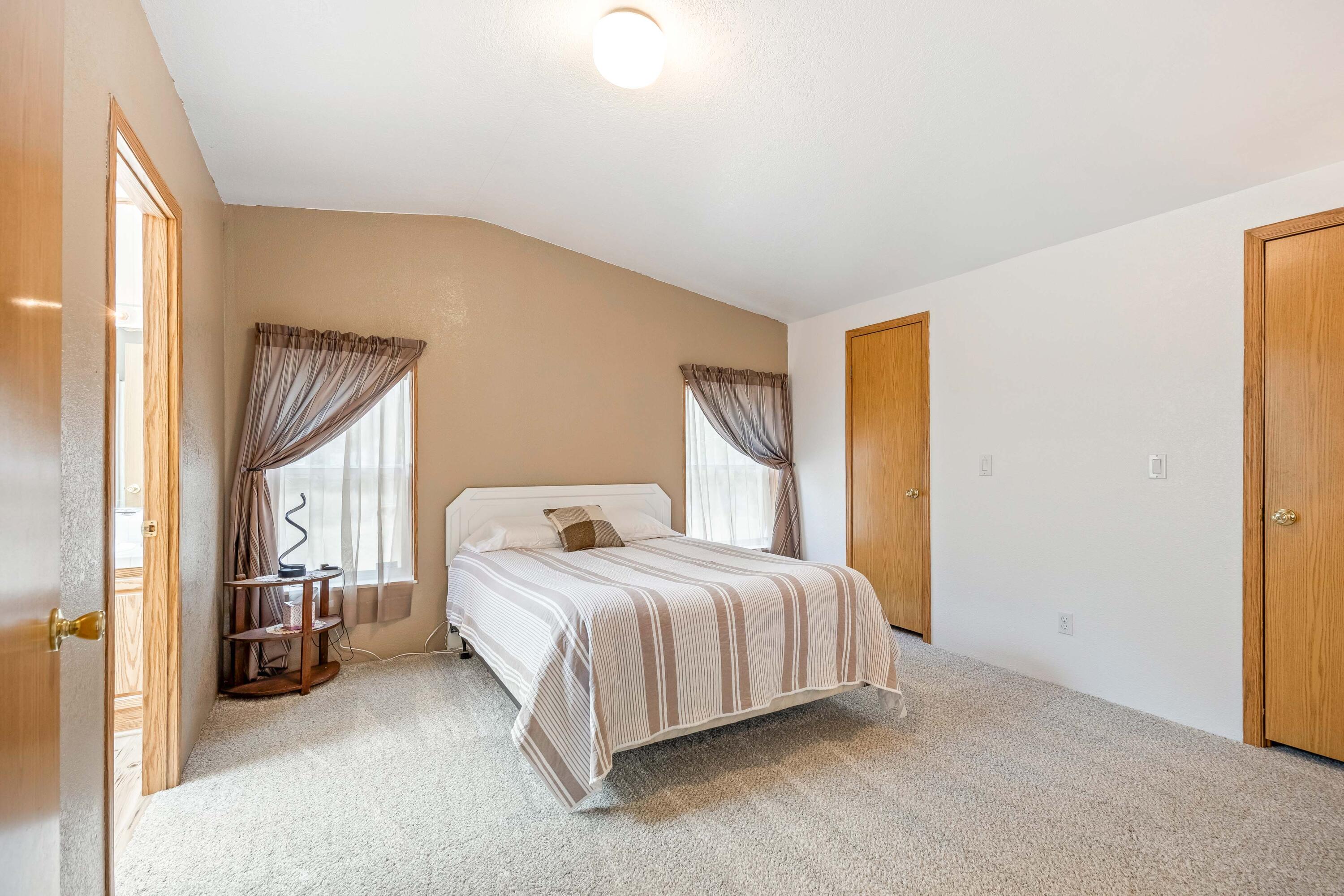 52315 Lechner Lane