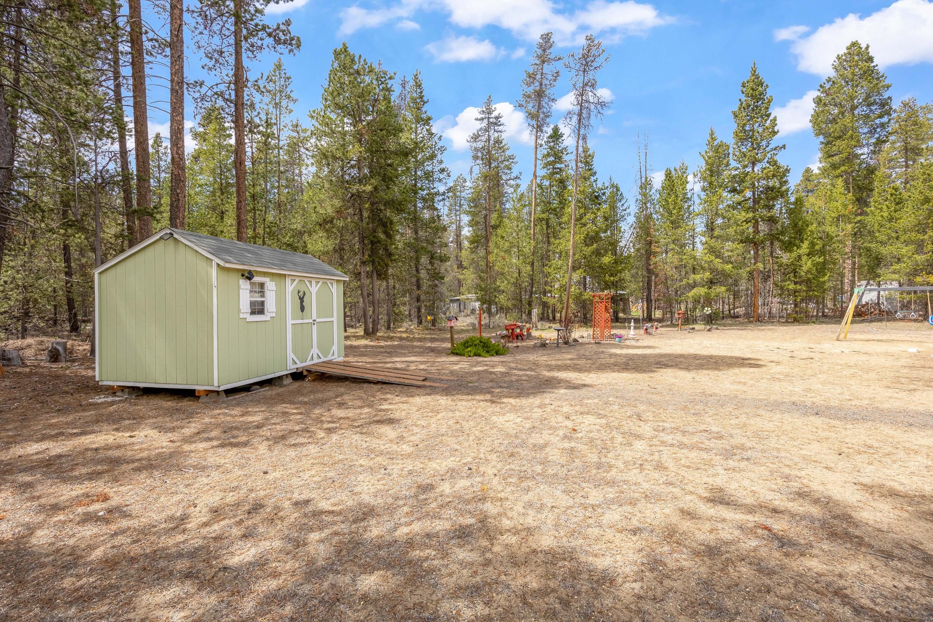 52315 Lechner Lane