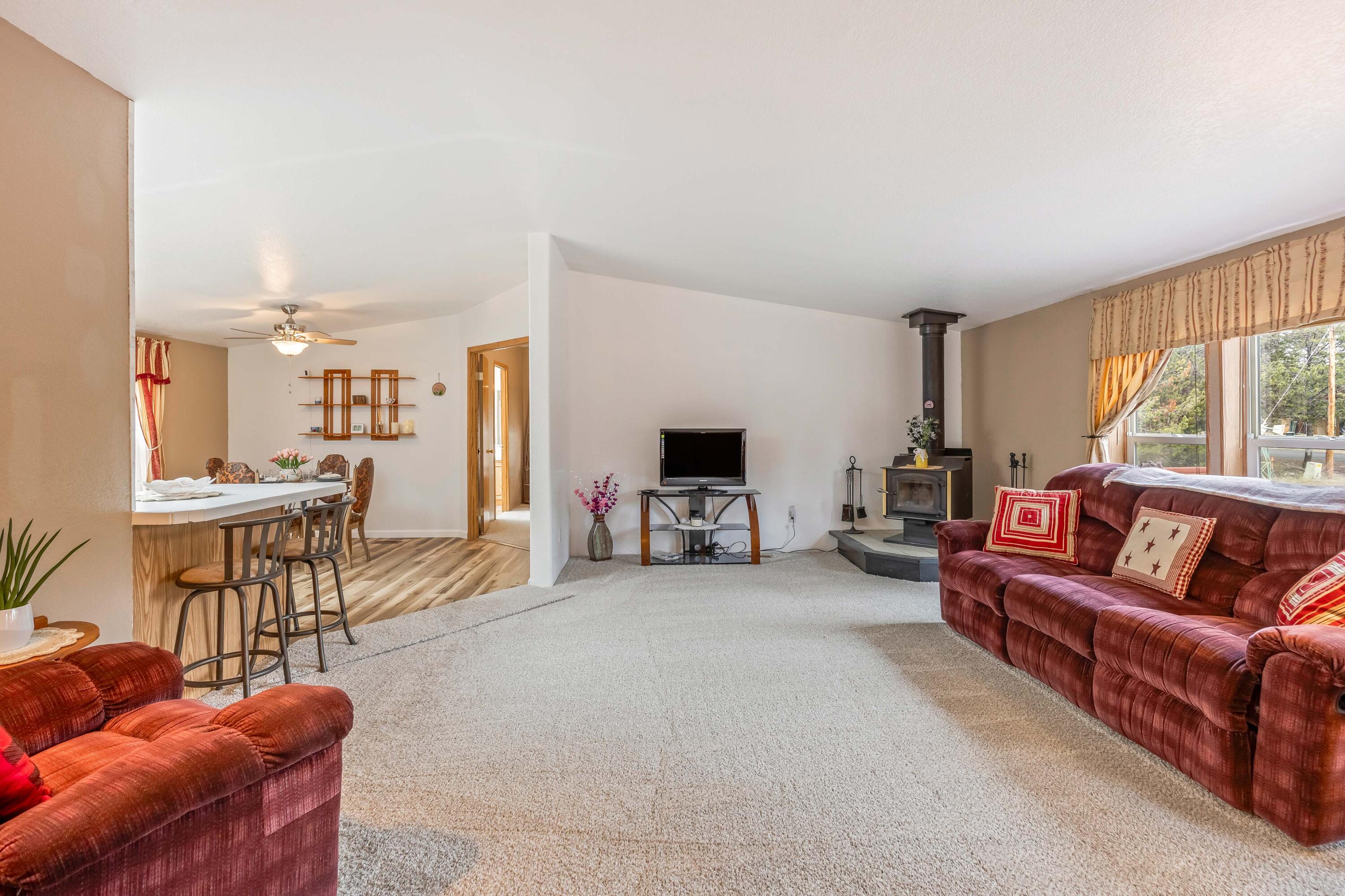 52315 Lechner Lane