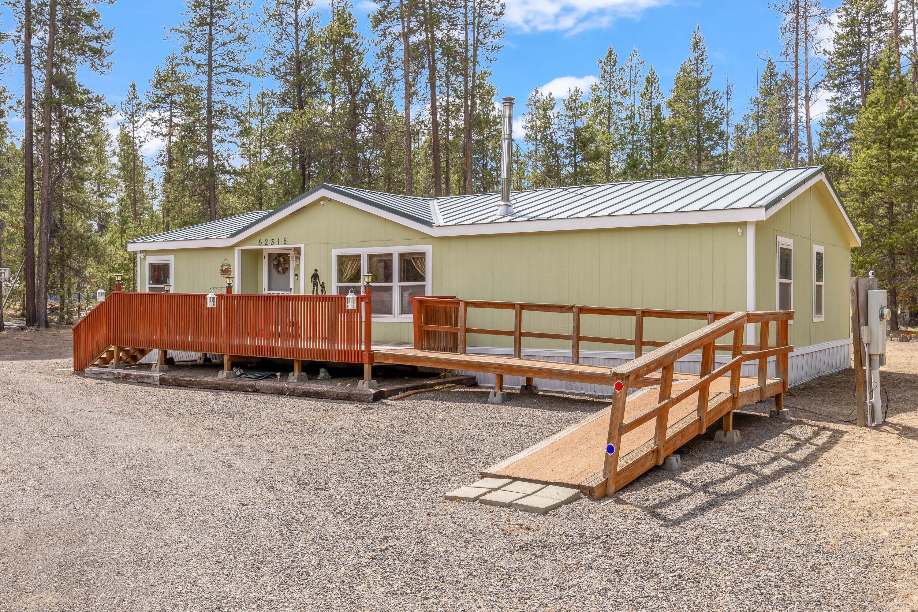 52315 Lechner Lane