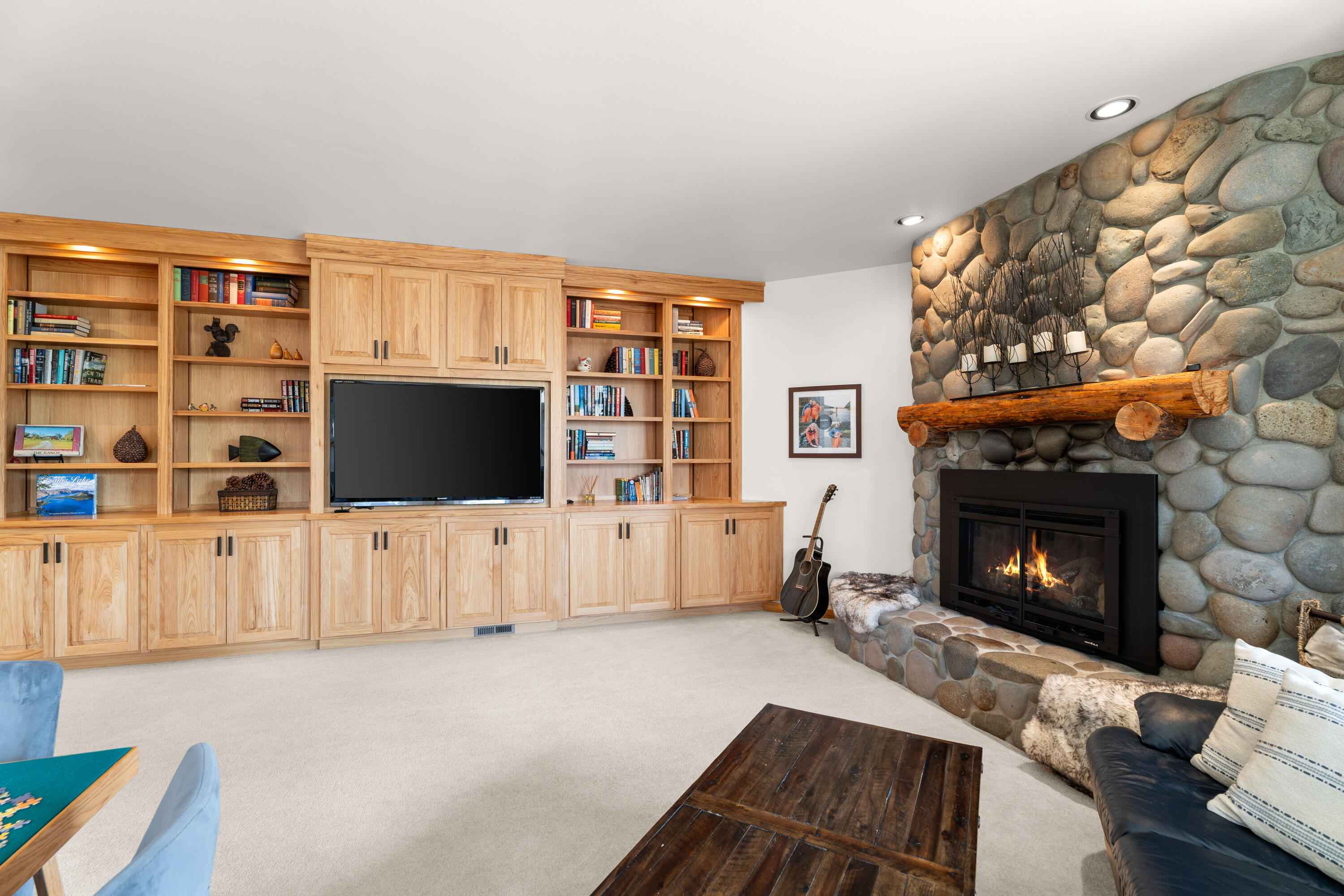 17766 Balsam Lane, 8