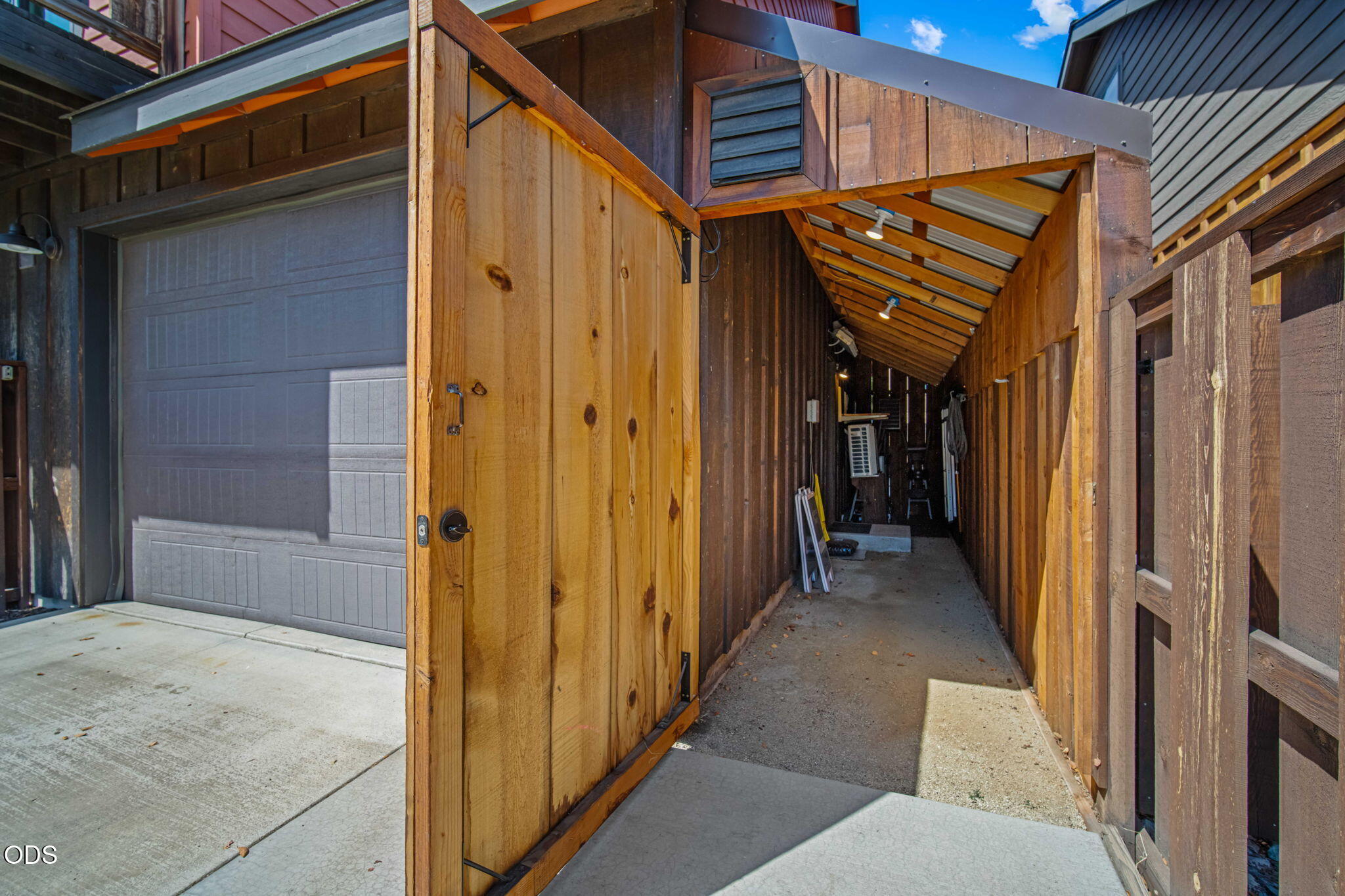 353 E Aspenwood Avenue