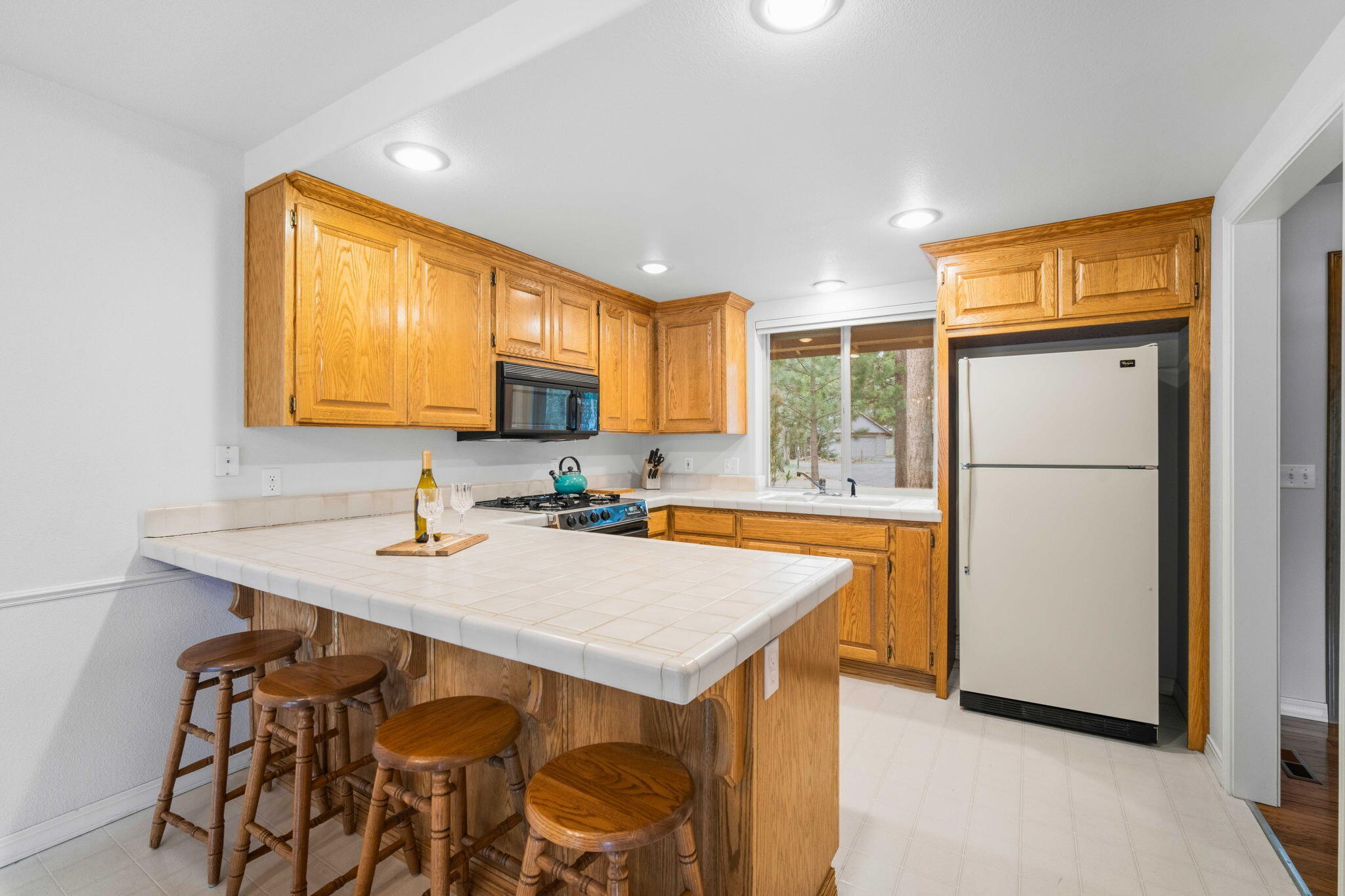18252 Ollalie Lane, 10