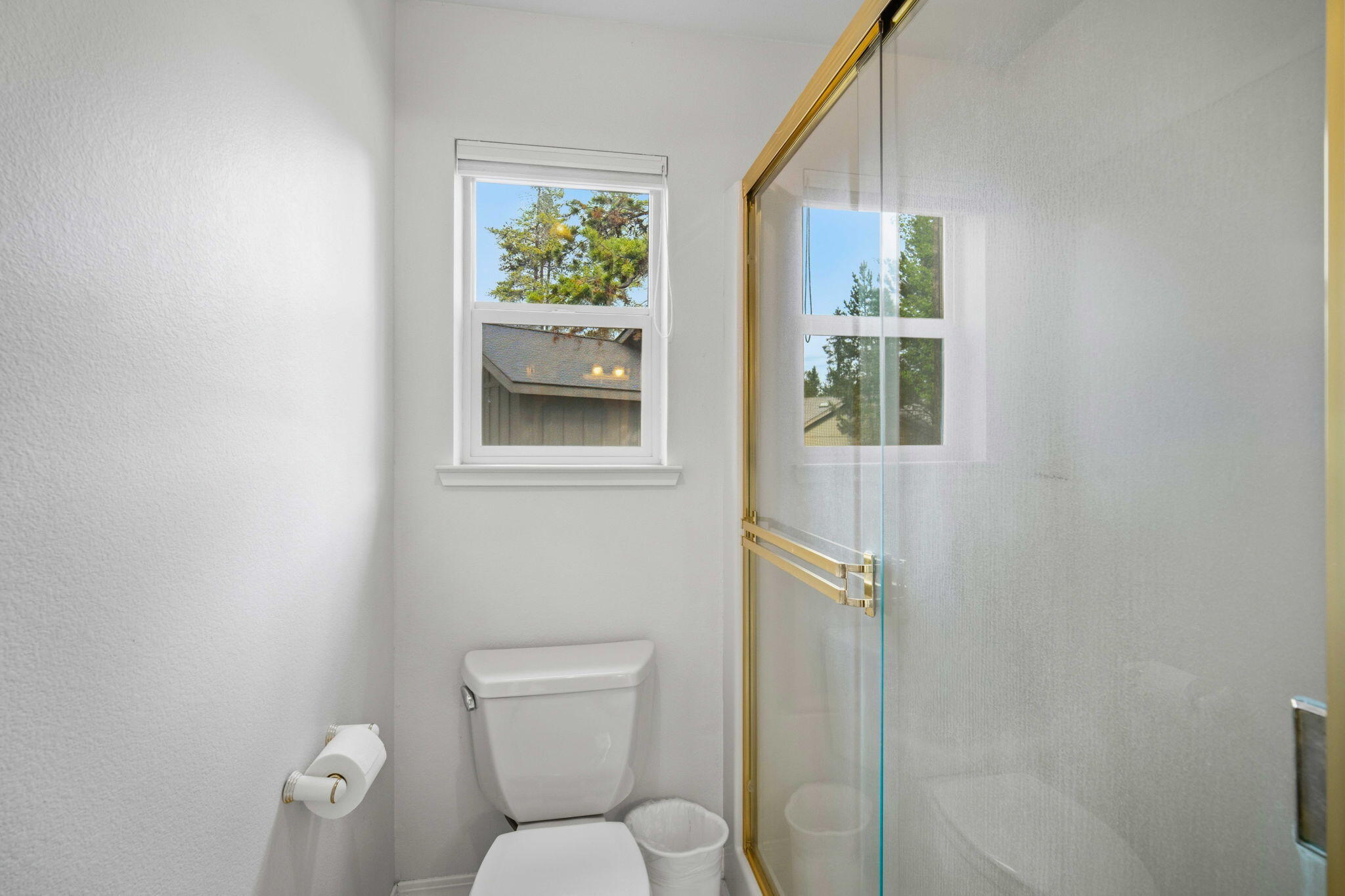 18252 Ollalie Lane, 10