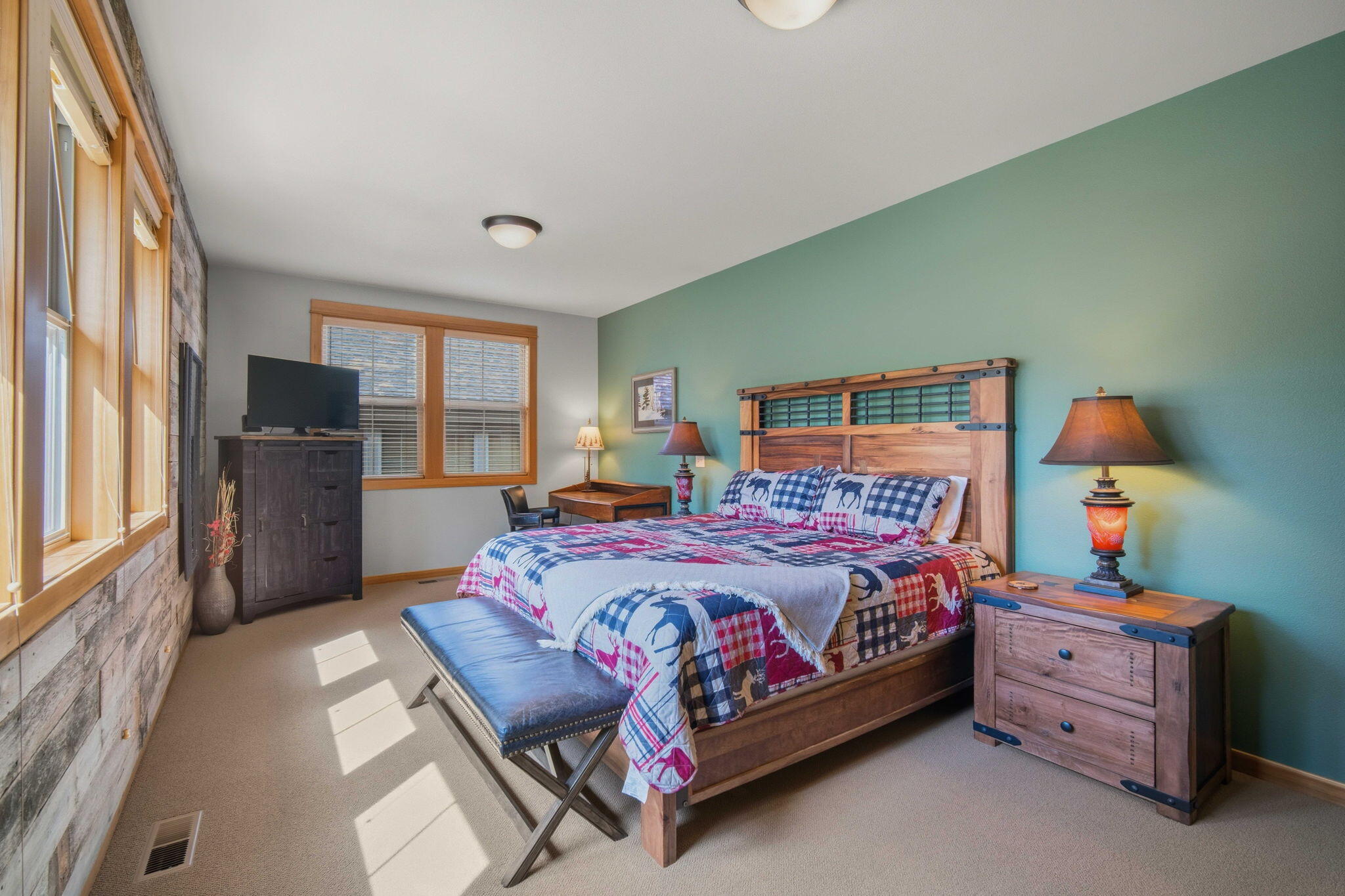 57129 Evergreen Loop, 44